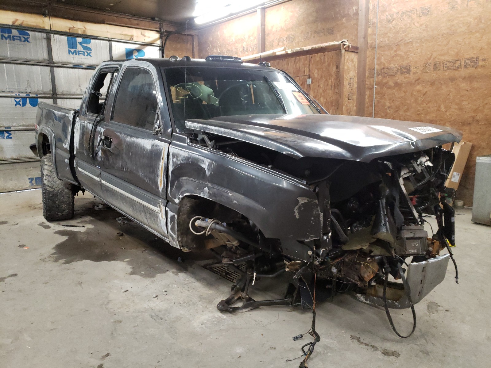 Photo 1 from auction – 2005 CHEVROLET SILVERADO with VIN 1GCEK19Z05Z124747
