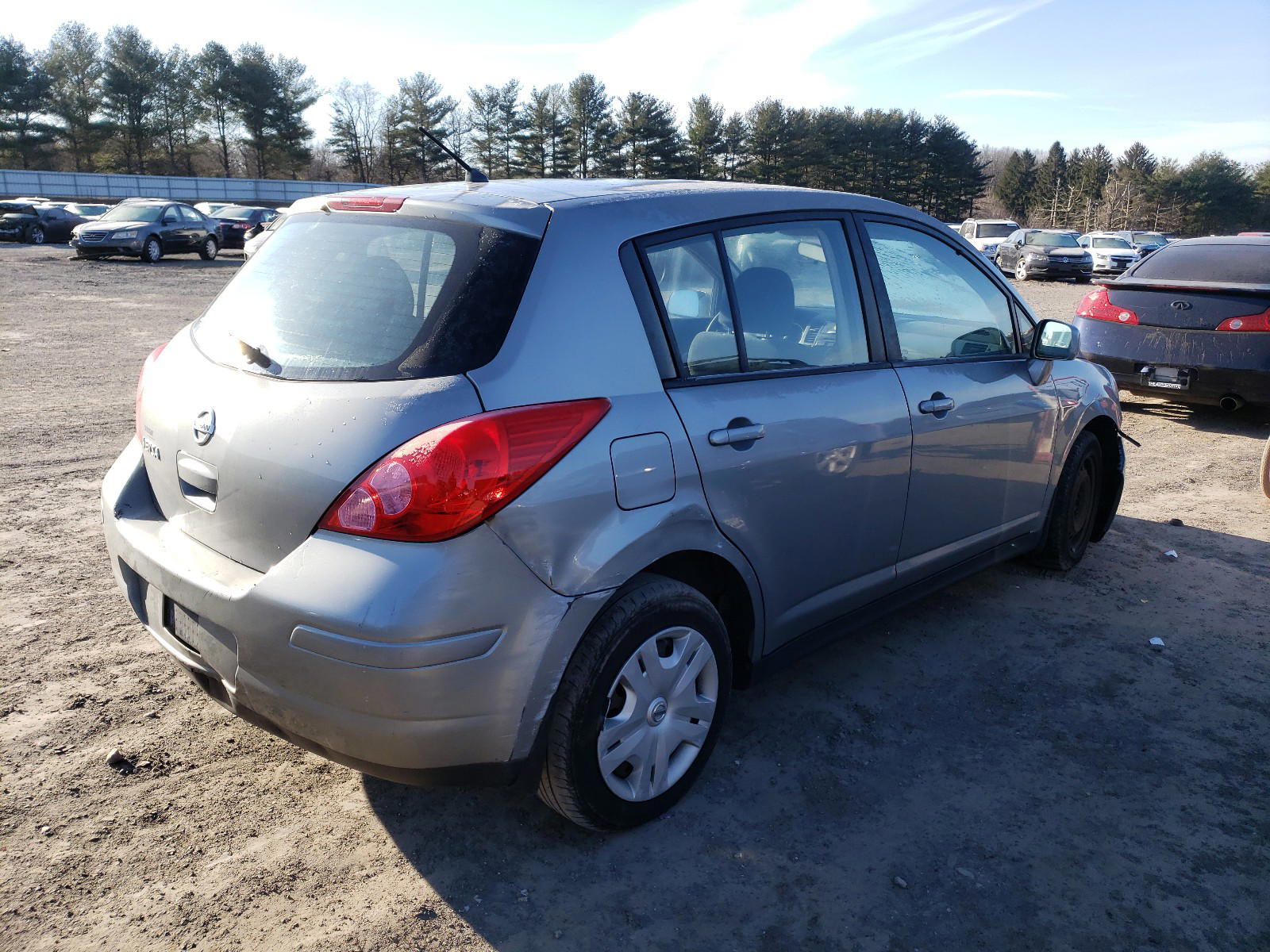 Photo 4 from auction – 2011 NISSAN VERSA S with VIN 3N1BC1CP9BL502268