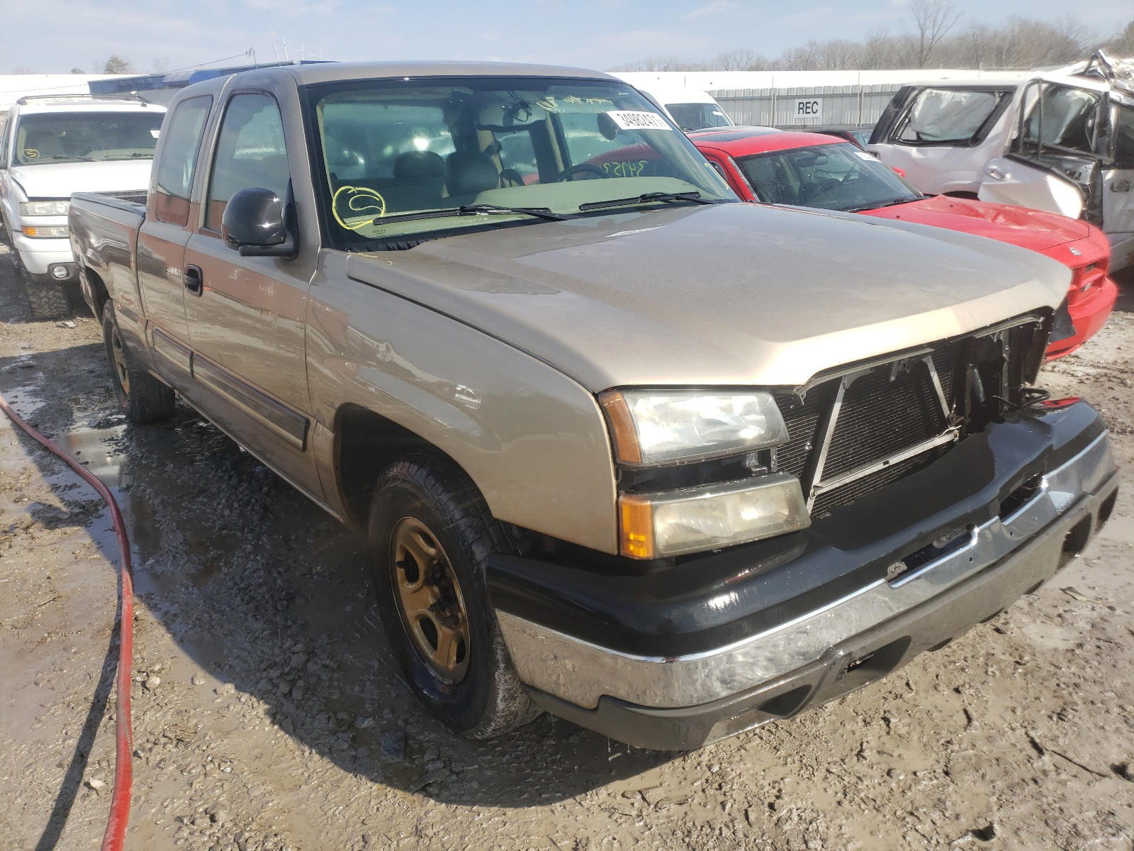 CHEVROLET SILVERADO 2004 with VIN 1GCEC19XX4Z316266 - Photo from auction