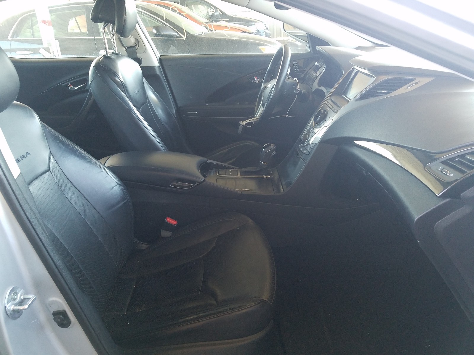 Photo 5 from auction – 2013 HYUNDAI AZERA with VIN KMHFG4JG7DA218358