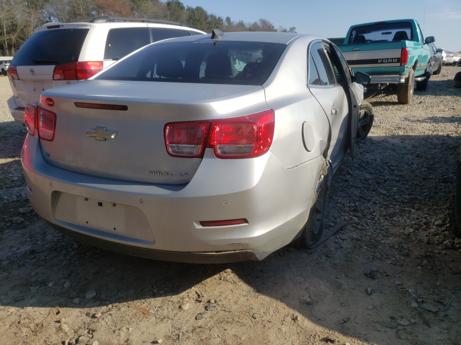 Photo 4 from auction – 2016 CHEVROLET MALIBU LIM with VIN 1G11A5SA1GF141230