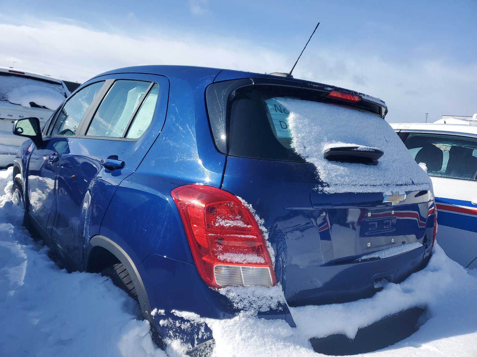 Foto 3 de la subasta – 2016 CHEVROLET TRAX LS con VIN 3GNCJKSB4GL227085