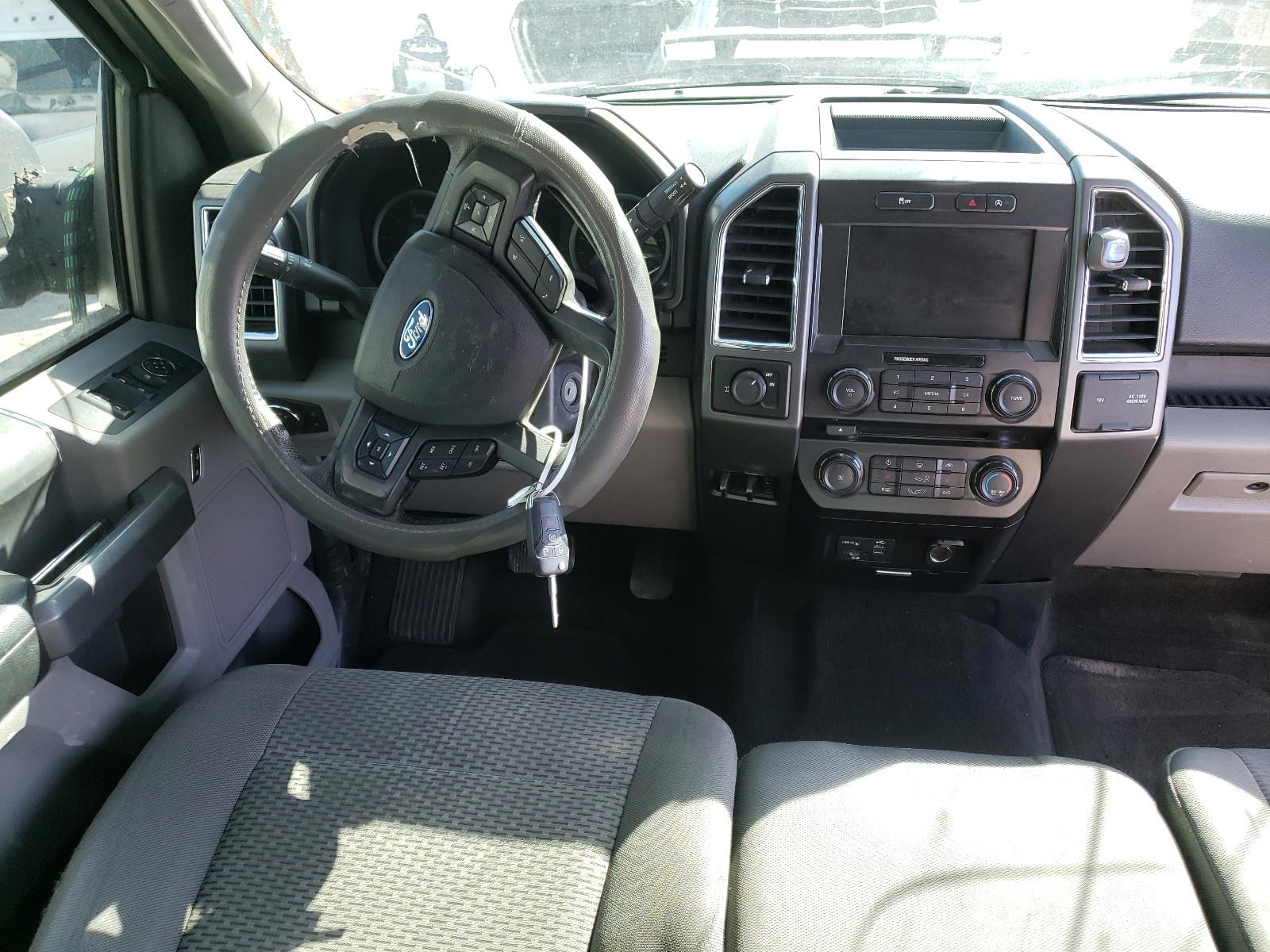 Photo 9 from auction – 2015 FORD F150 SUPER with VIN 1FTEW1CP6FFA24876