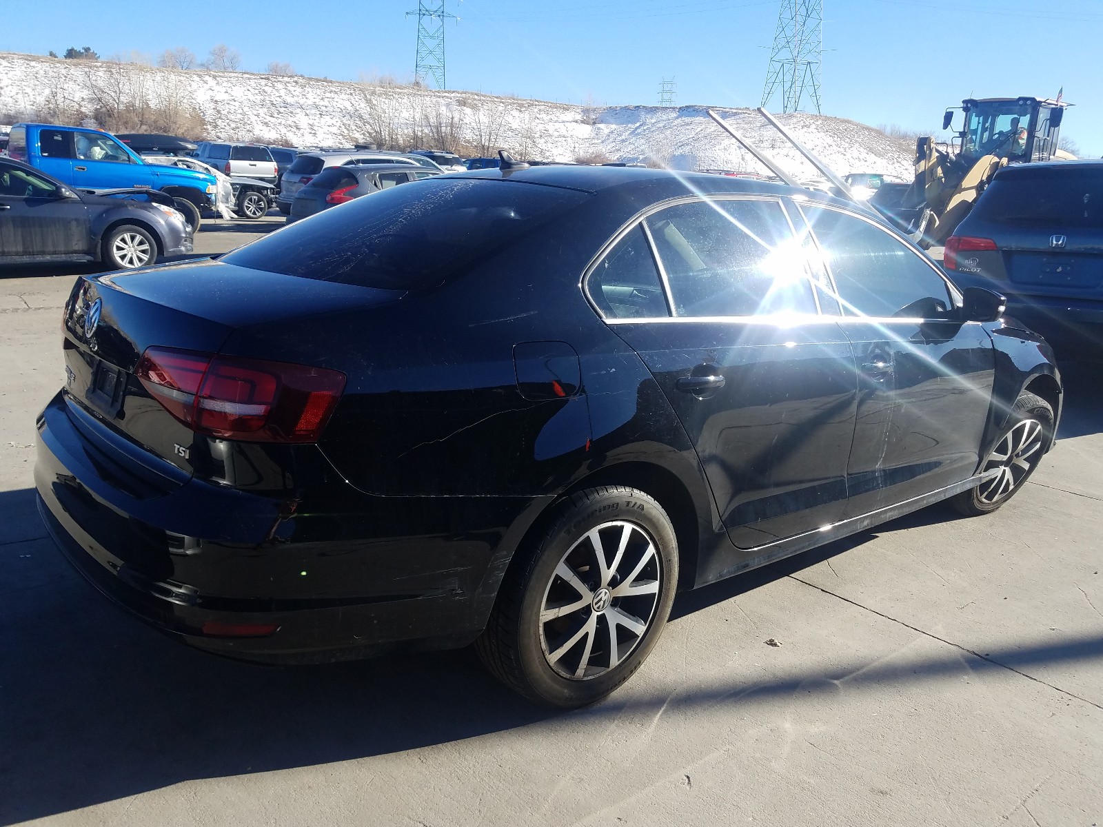 Photo 4 from auction – 2017 VOLKSWAGEN JETTA SE with VIN 3VWDB7AJ8HM259899