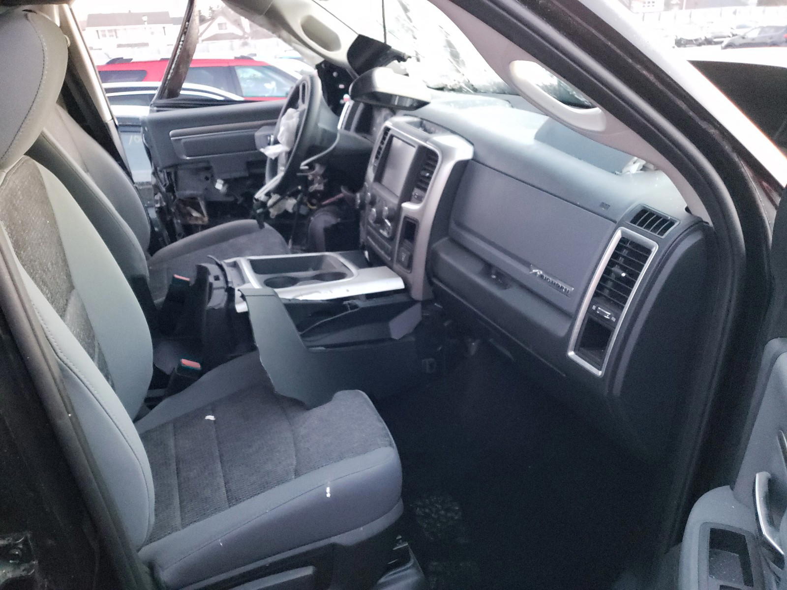 Photo 5 from auction – 2017 RAM 1500 SLT with VIN 3C6RR7LT4HG594067
