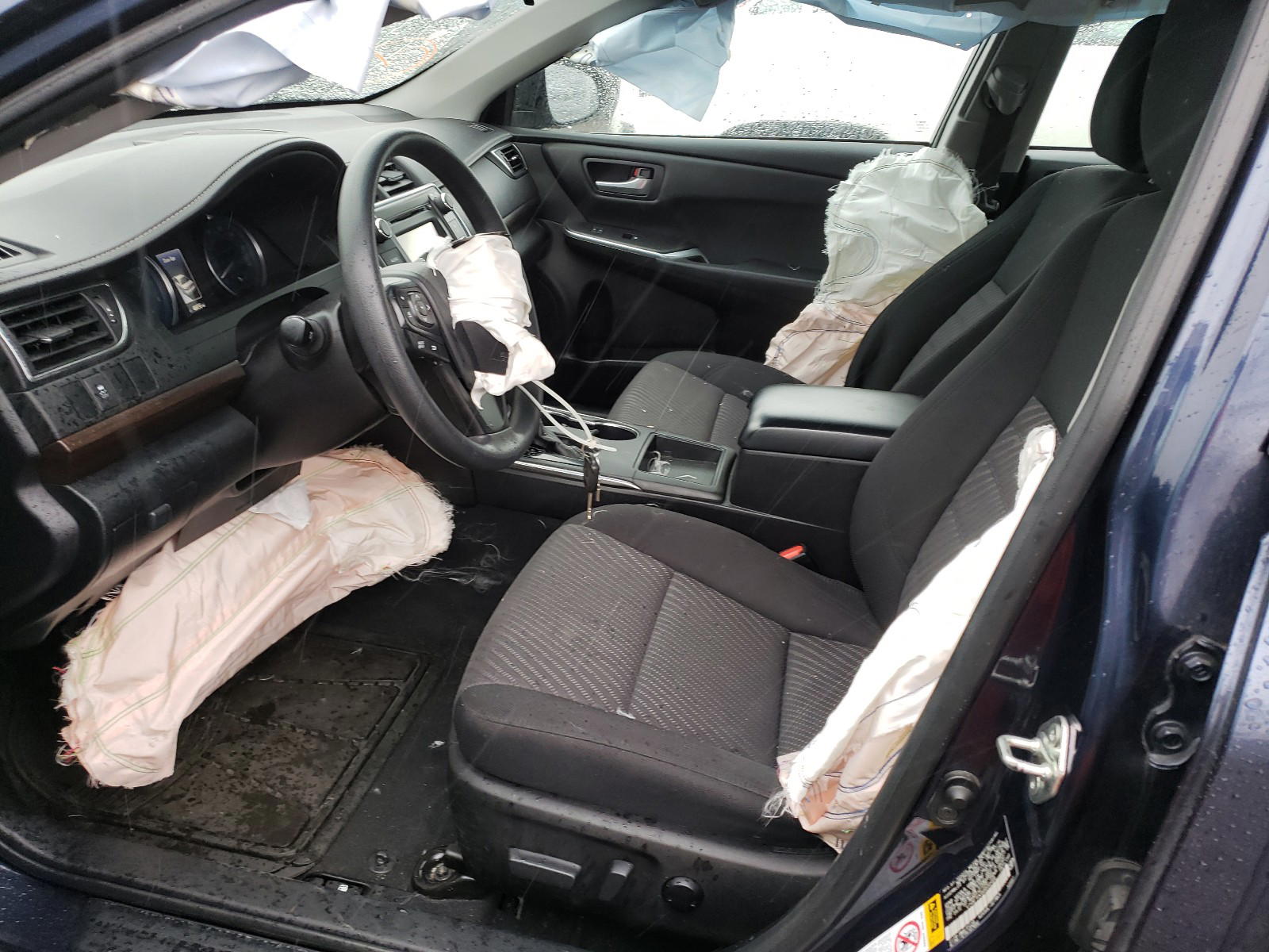 Photo 5 from auction – 2016 TOYOTA CAMRY LE with VIN 4T4BF1FK0GR550468