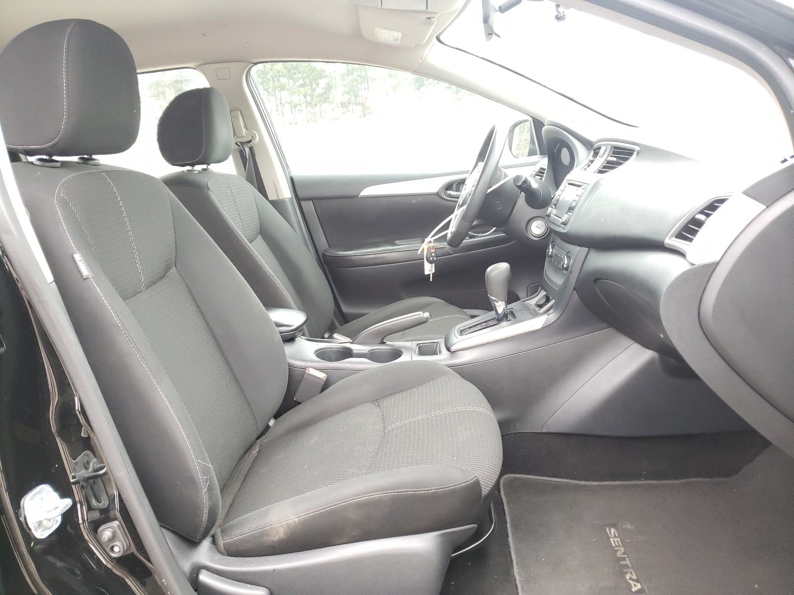 Photo 5 from auction – 2018 NISSAN SENTRA S with VIN 3N1AB7AP1JY239666