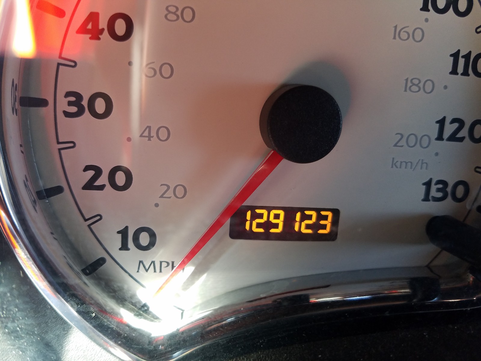 Photo 8 from auction – 2005 SATURN VUE with VIN 5GZCZ33D25S843386