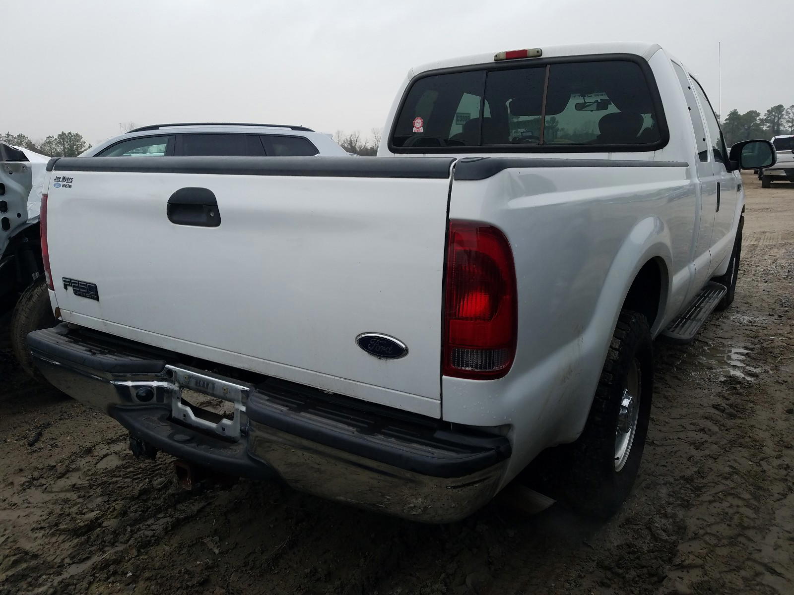 Photo 4 from auction – 2004 FORD F250 SUPER with VIN 1FTNX20L14EA53550