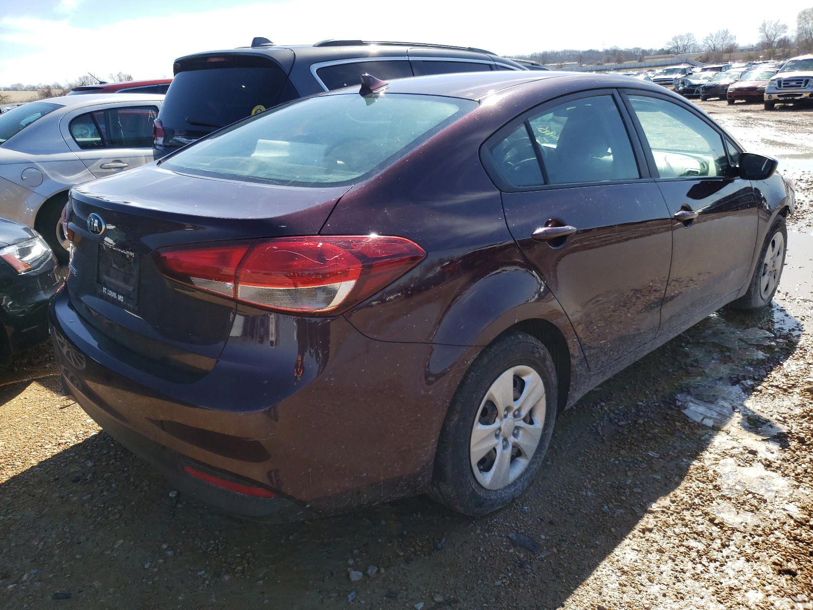 Photo 4 from auction – 2017 KIA FORTE LX with VIN 3KPFK4A71HE089684