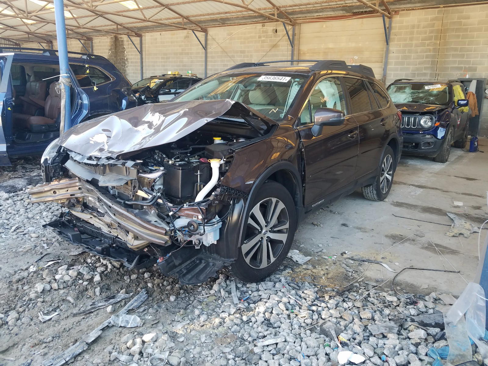 Photo 2 from auction – 2019 SUBARU OUTBACK 2. with VIN 4S4BSANC6K3313577