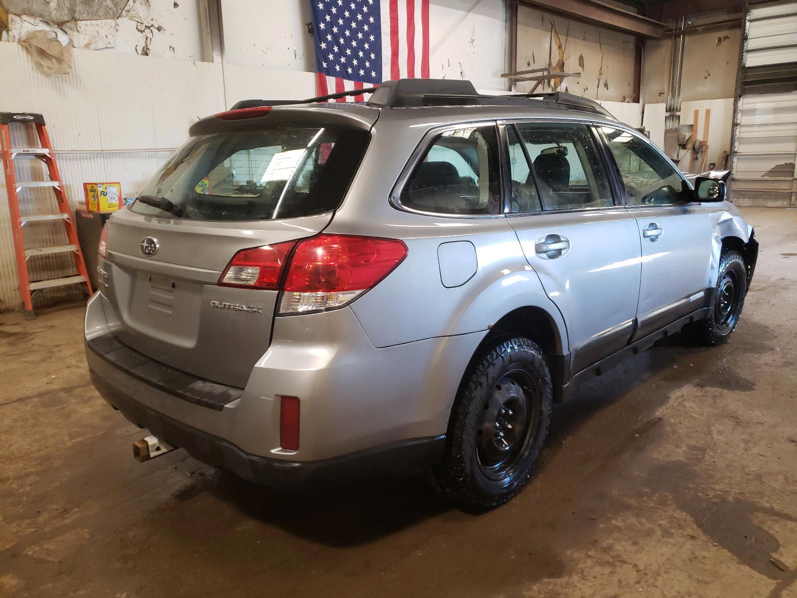 Photo 4 from auction – 2010 SUBARU OUTBACK 2. with VIN 4S4BRCAC1A3337605