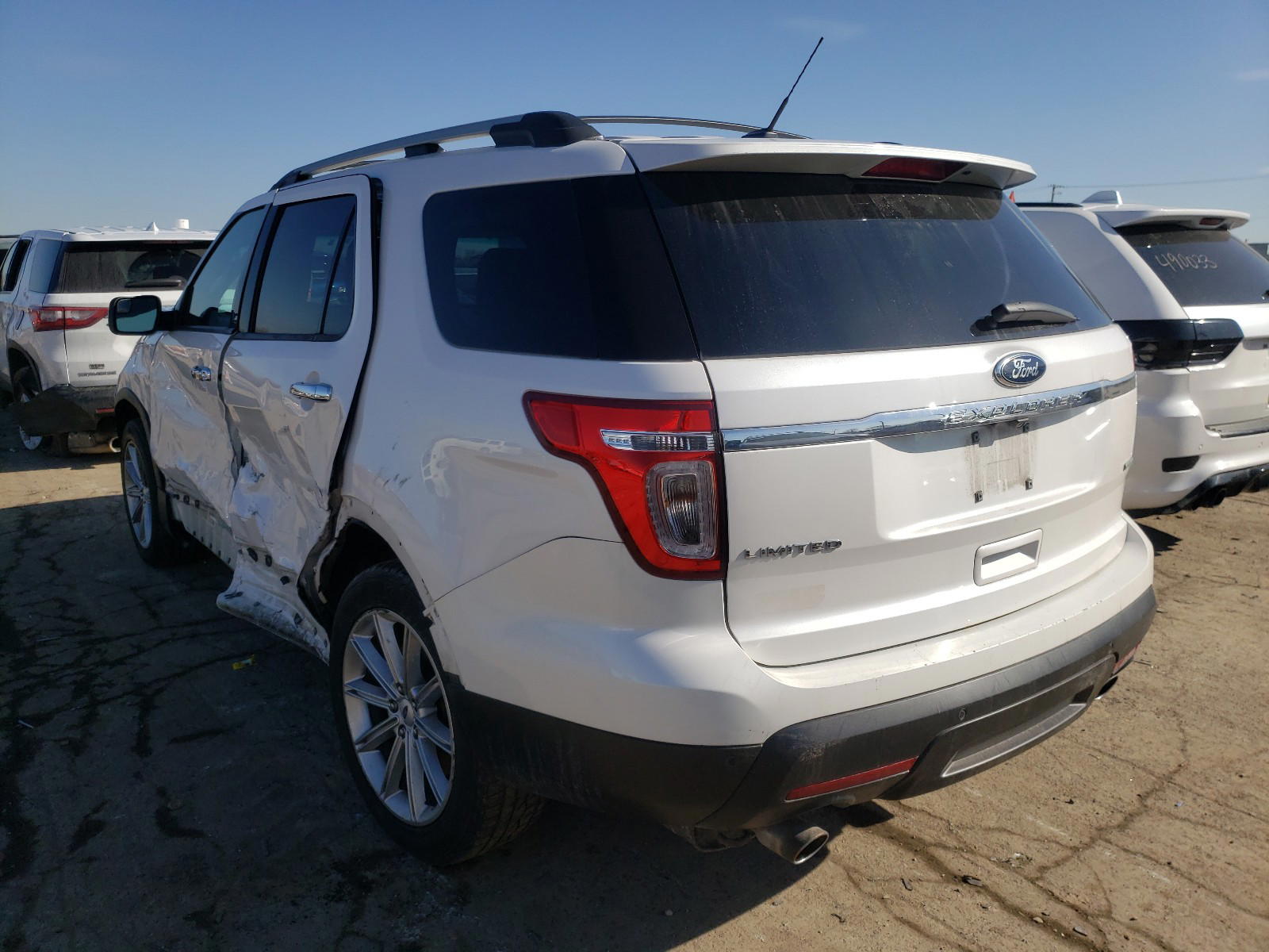 Photo 13 from auction – 2013 FORD EXPLORER L with VIN 1FM5K8F85DGB38041