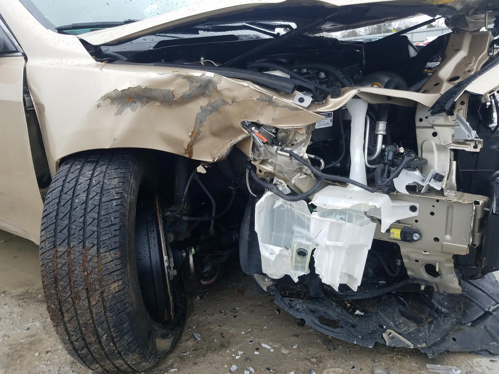 Photo 9 from auction – 2010 TOYOTA CAMRY BASE with VIN 4T4BF3EK6AR070214