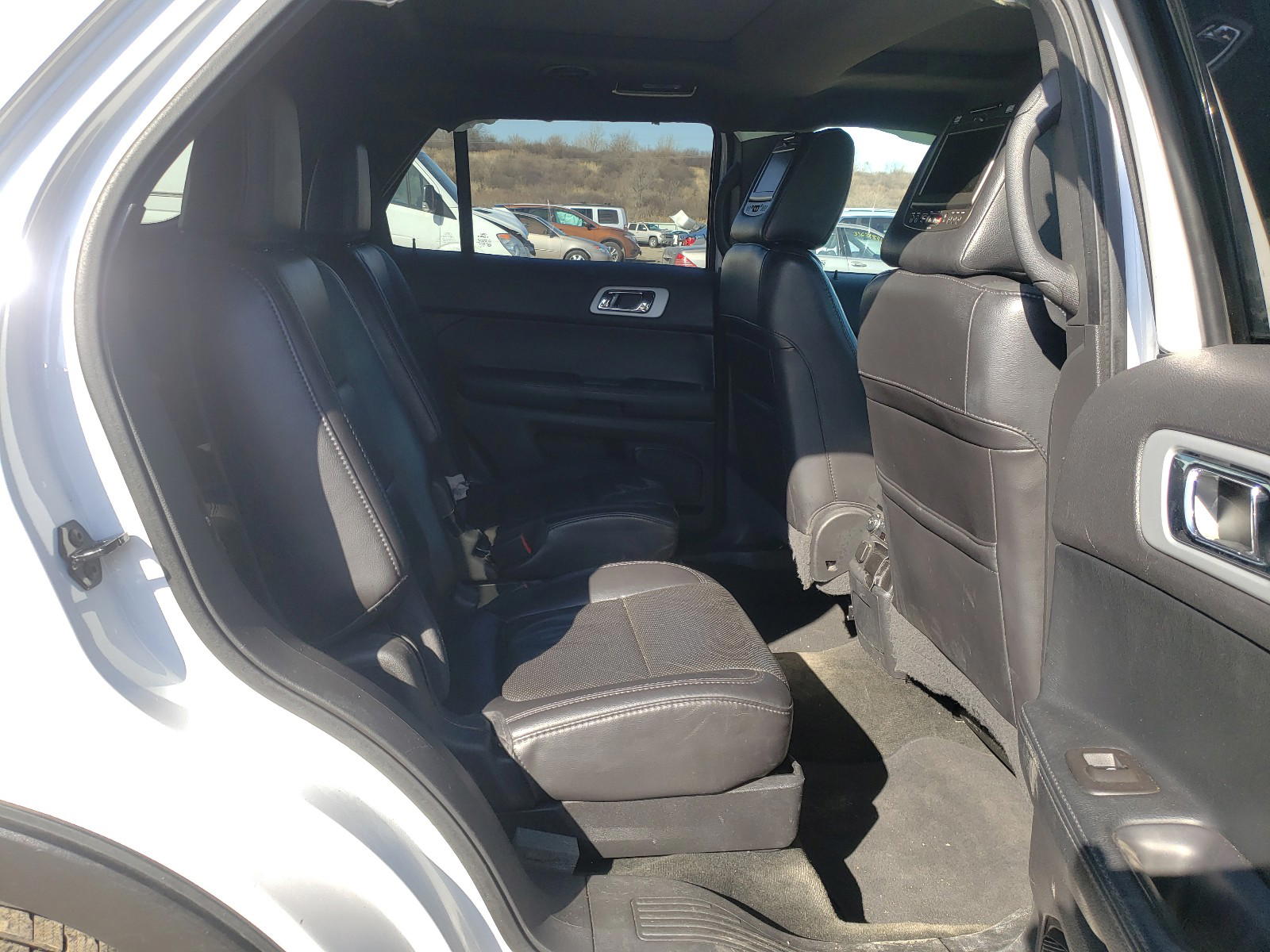 Photo 16 from auction – 2013 FORD EXPLORER L with VIN 1FM5K8F85DGB38041