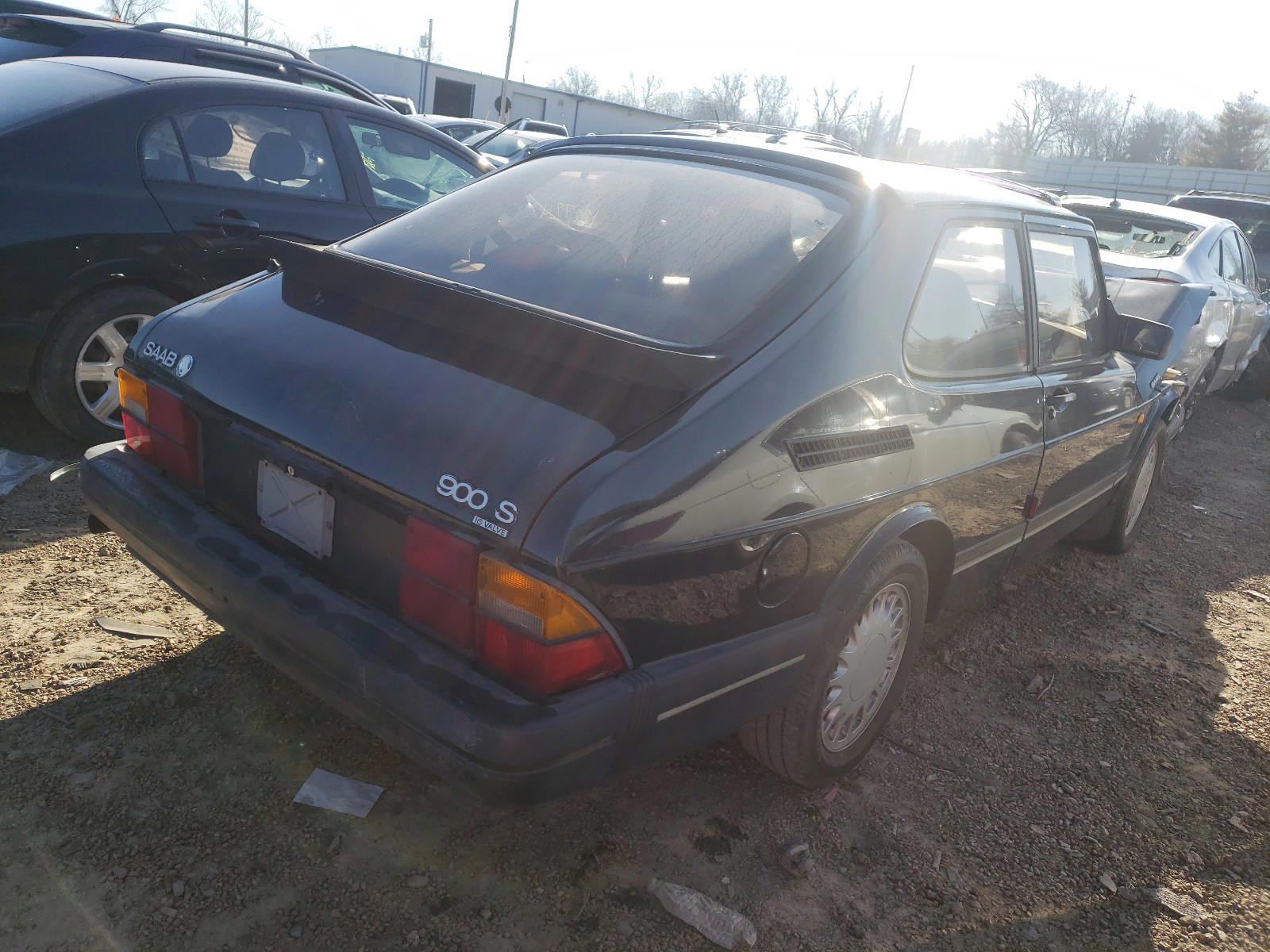 Photo 4 from auction – 1991 SAAB 900 BASE with VIN YS3AK35E8M5003833