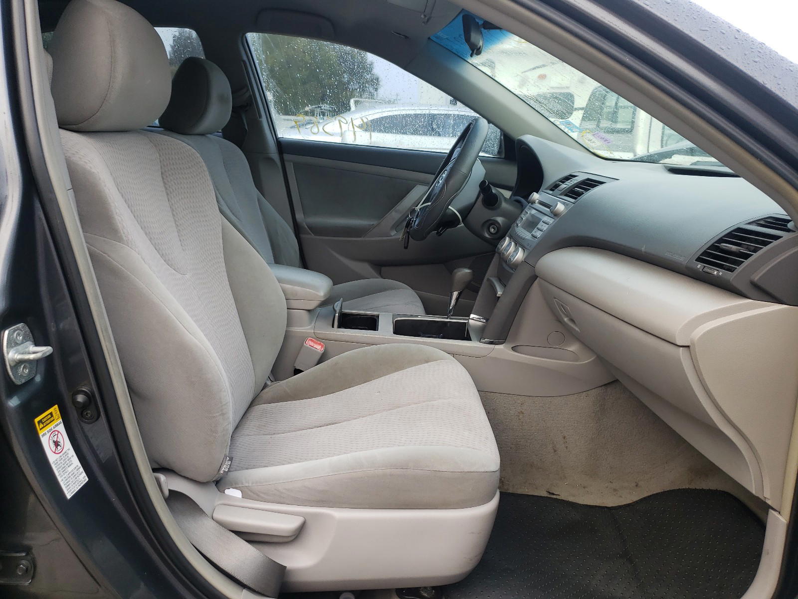 Photo 5 from auction – 2011 TOYOTA CAMRY BASE with VIN 4T1BF3EK2BU726050