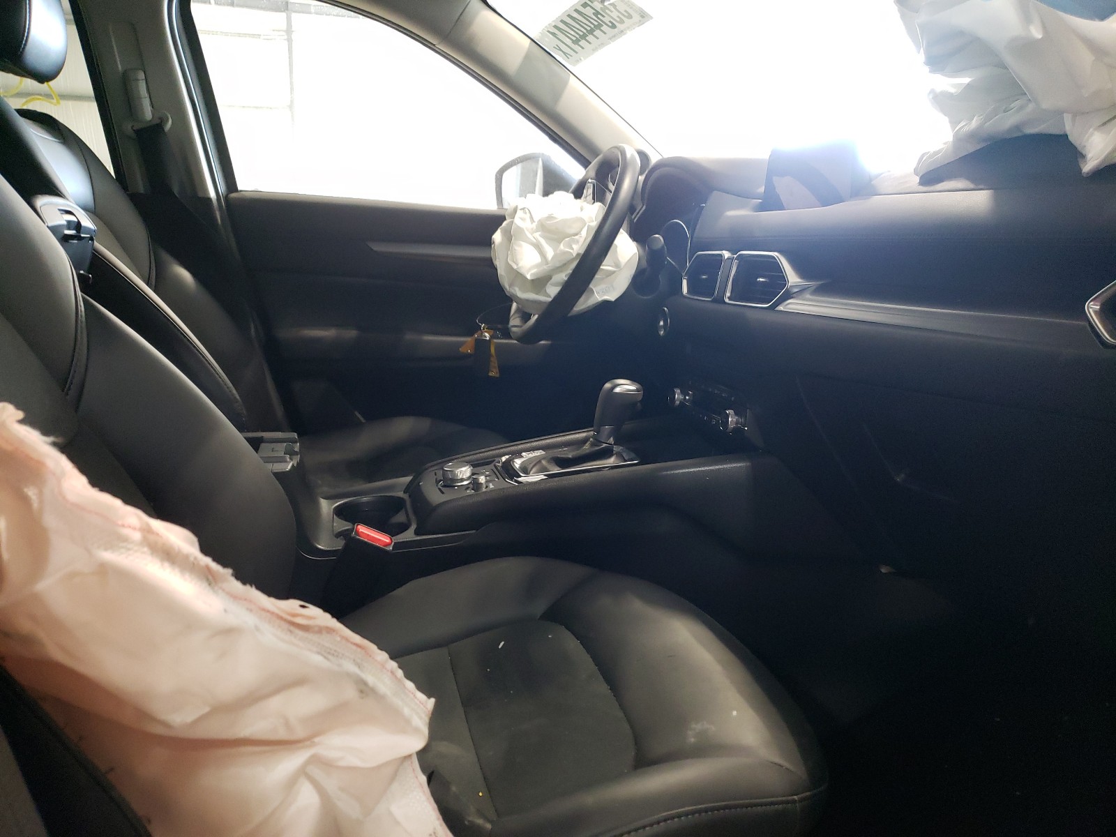 Photo 5 from auction – 2019 MAZDA CX-5 TOURI with VIN JM3KFBCM5K0582317