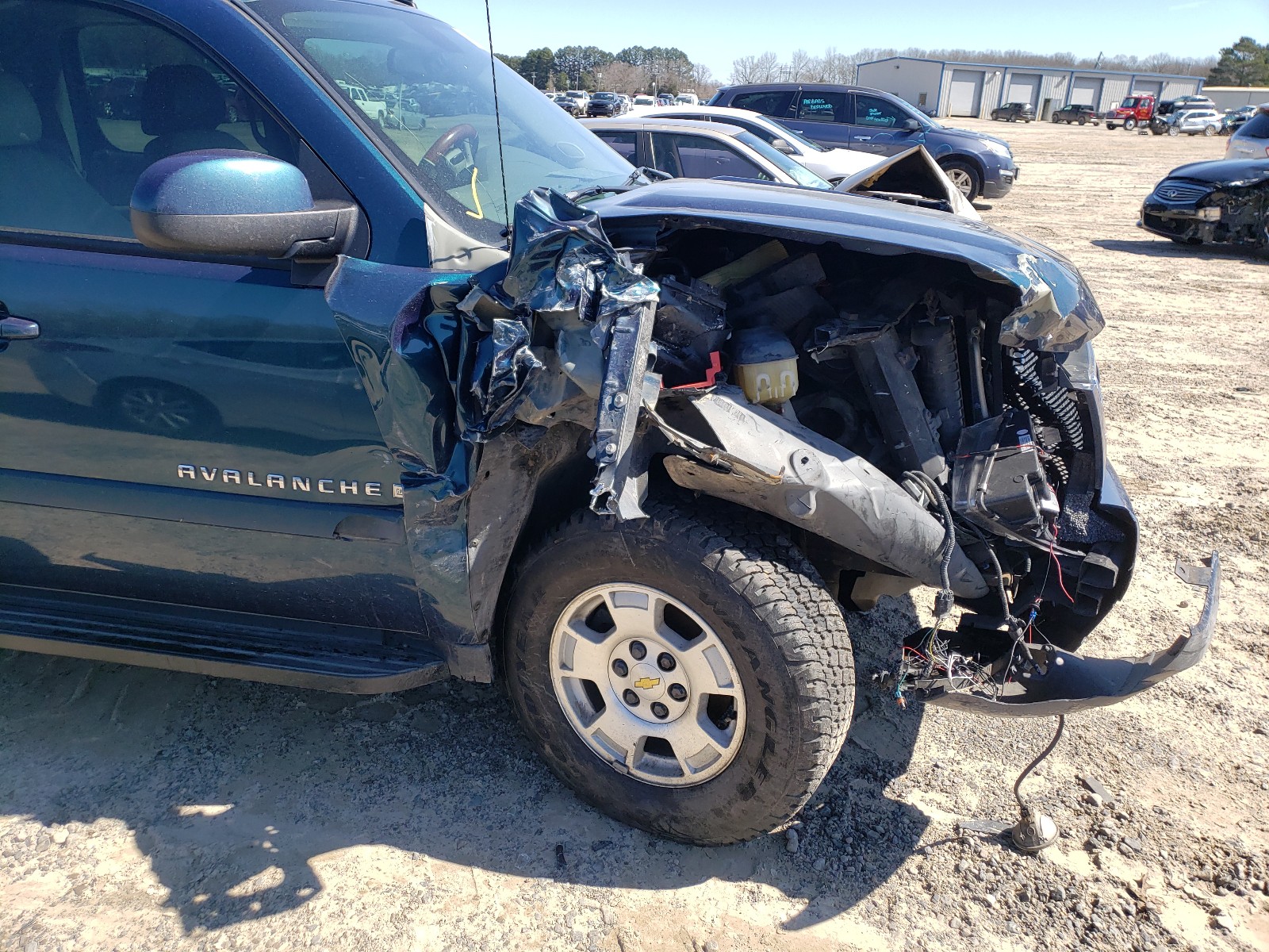 Photo 9 from auction – 2007 CHEVROLET AVALANCHE with VIN 3GNEC12077G119967