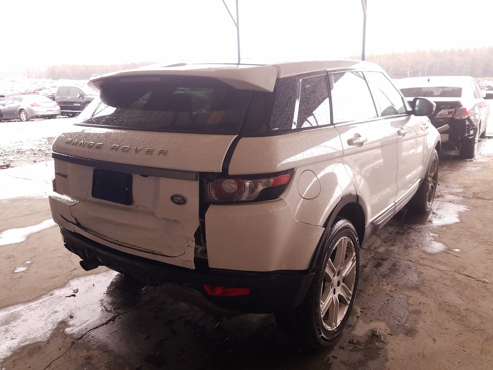Photo 4 from auction – 2015 LAND ROVER RANGE ROVE with VIN SALVP2BG0FH074416