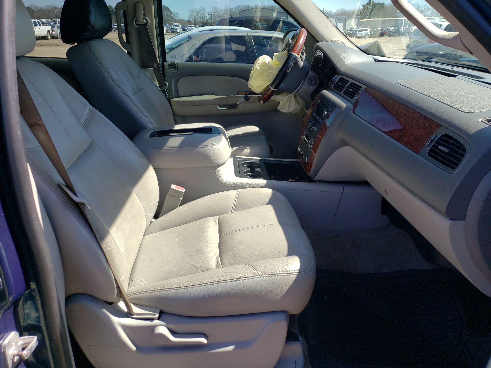 Photo 5 from auction – 2007 CHEVROLET AVALANCHE with VIN 3GNEC12077G119967