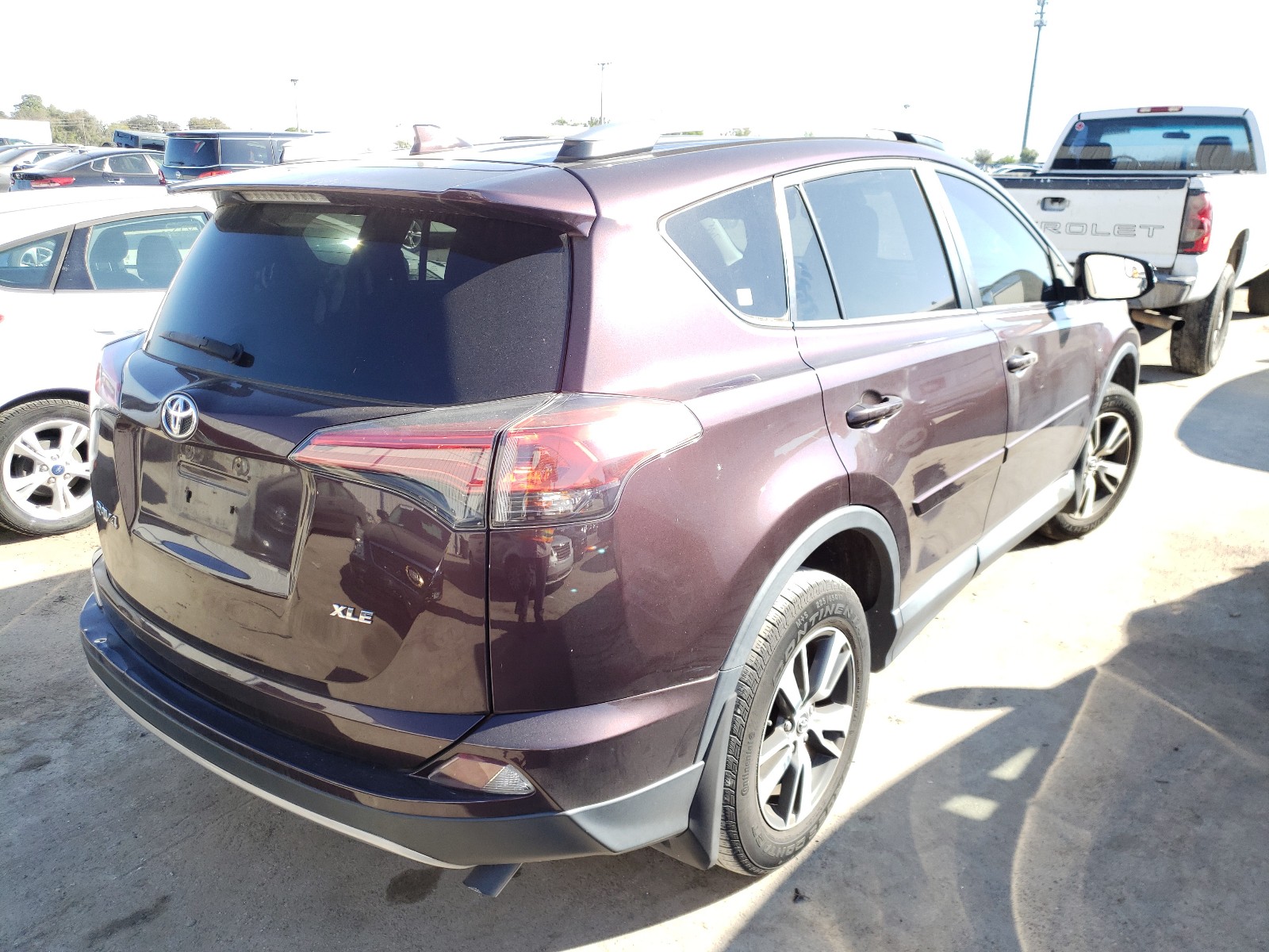 Photo 14 from auction – 2017 TOYOTA RAV4 XLE with VIN 2T3WFREV9HW349876