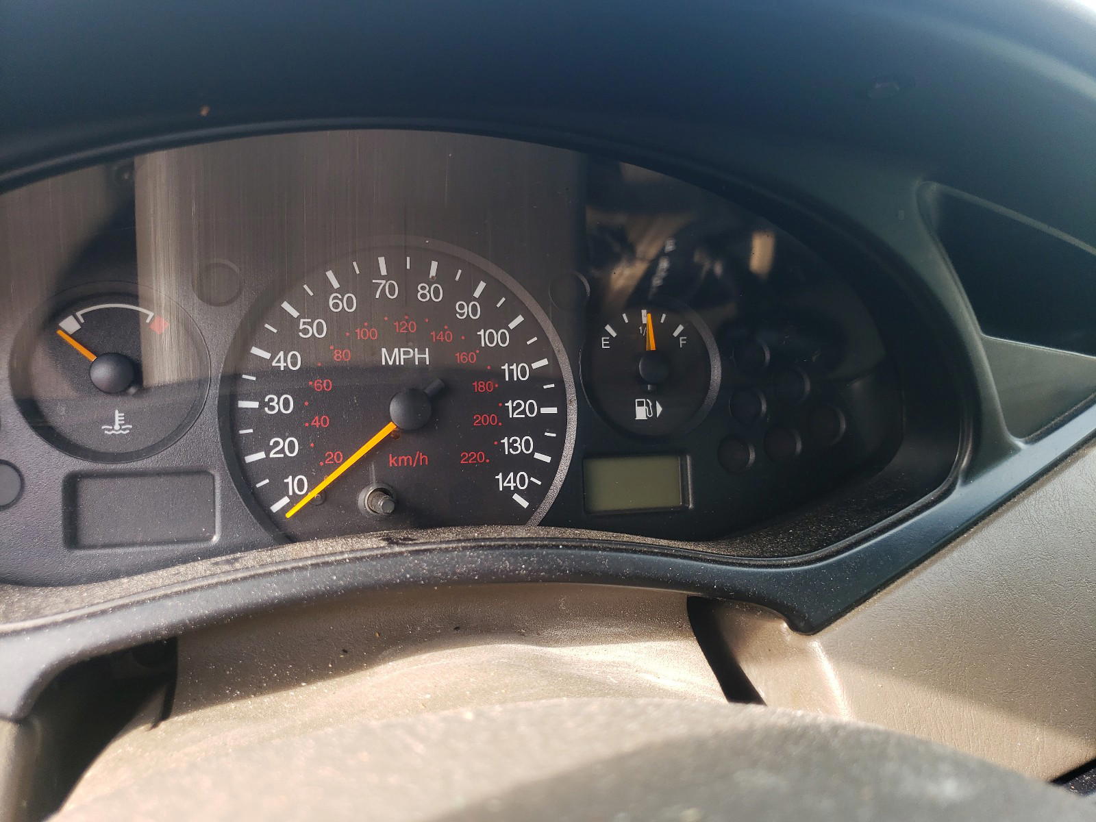 Photo 8 from auction – 2004 FORD FOCUS SE C with VIN 1FAFP34374W171090