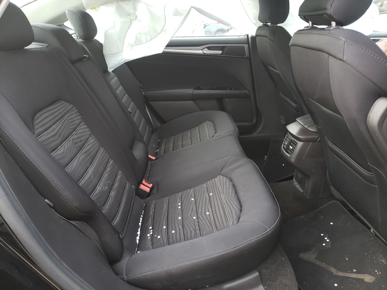 Photo 6 from auction – 2016 FORD FUSION SE with VIN 3FA6P0H79GR326922