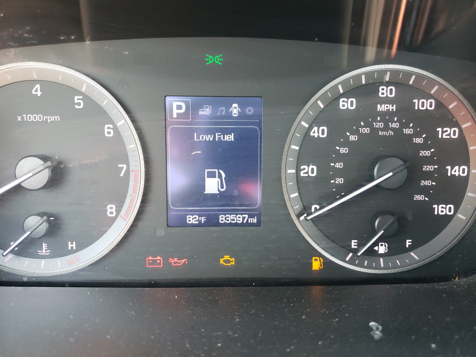 Photo 8 from auction – 2017 HYUNDAI SONATA SE with VIN 5NPE24AF5HH511888