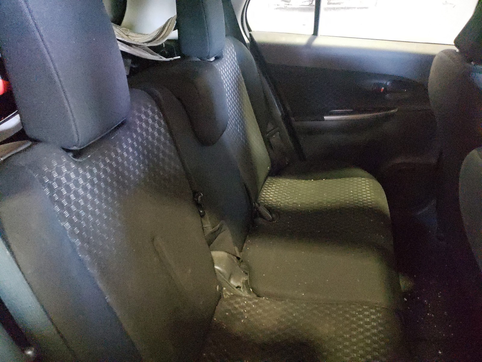 Foto 6 de la subasta – 2011 TOYOTA SCION XD con VIN JTKKU4B40B1010621