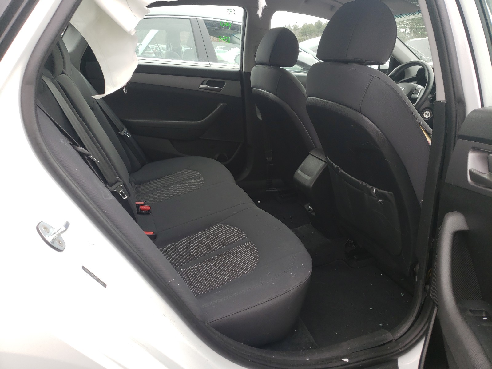 Photo 6 from auction – 2019 HYUNDAI SONATA SE with VIN 5NPE24AF5KH735279