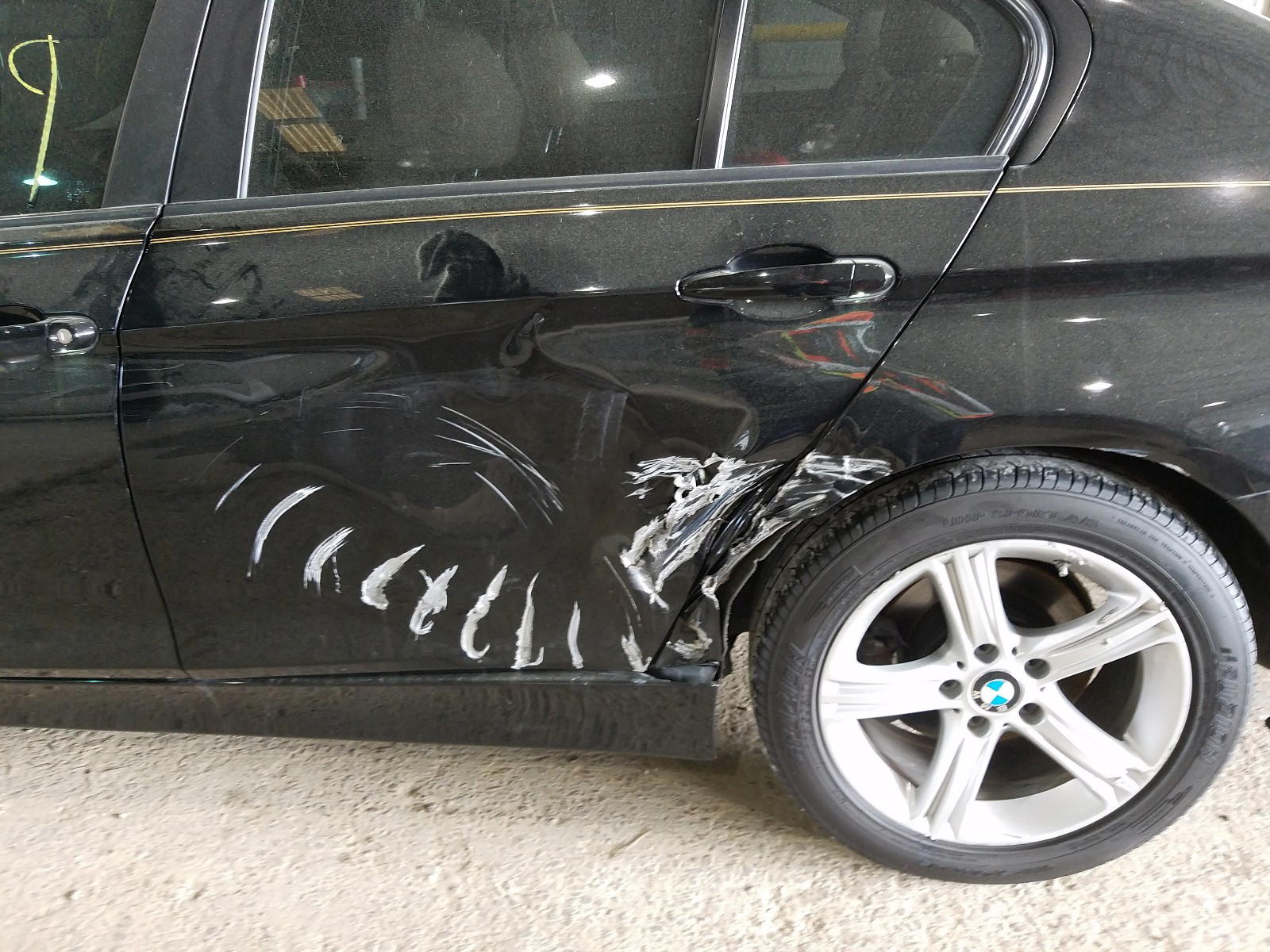 Photo 9 from auction – 2014 BMW 320 I with VIN WBA3B1G54ENN90337