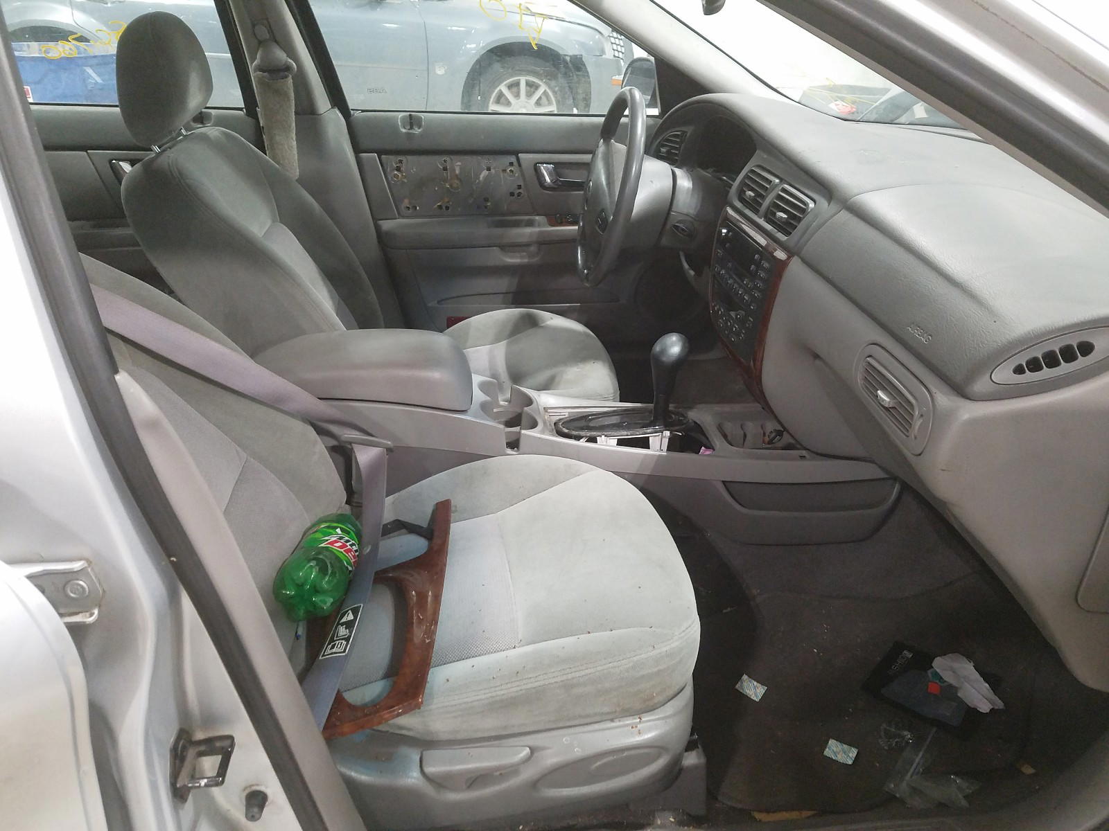 Photo 5 from auction – 2003 MERCURY SABLE LS P with VIN 1MEFM55S53G613117