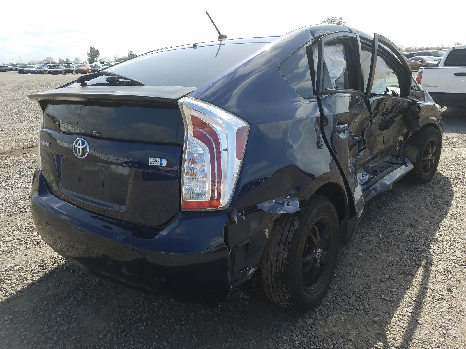 Photo 4 from auction – 2013 TOYOTA PRIUS with VIN JTDKN3DU8D1627652