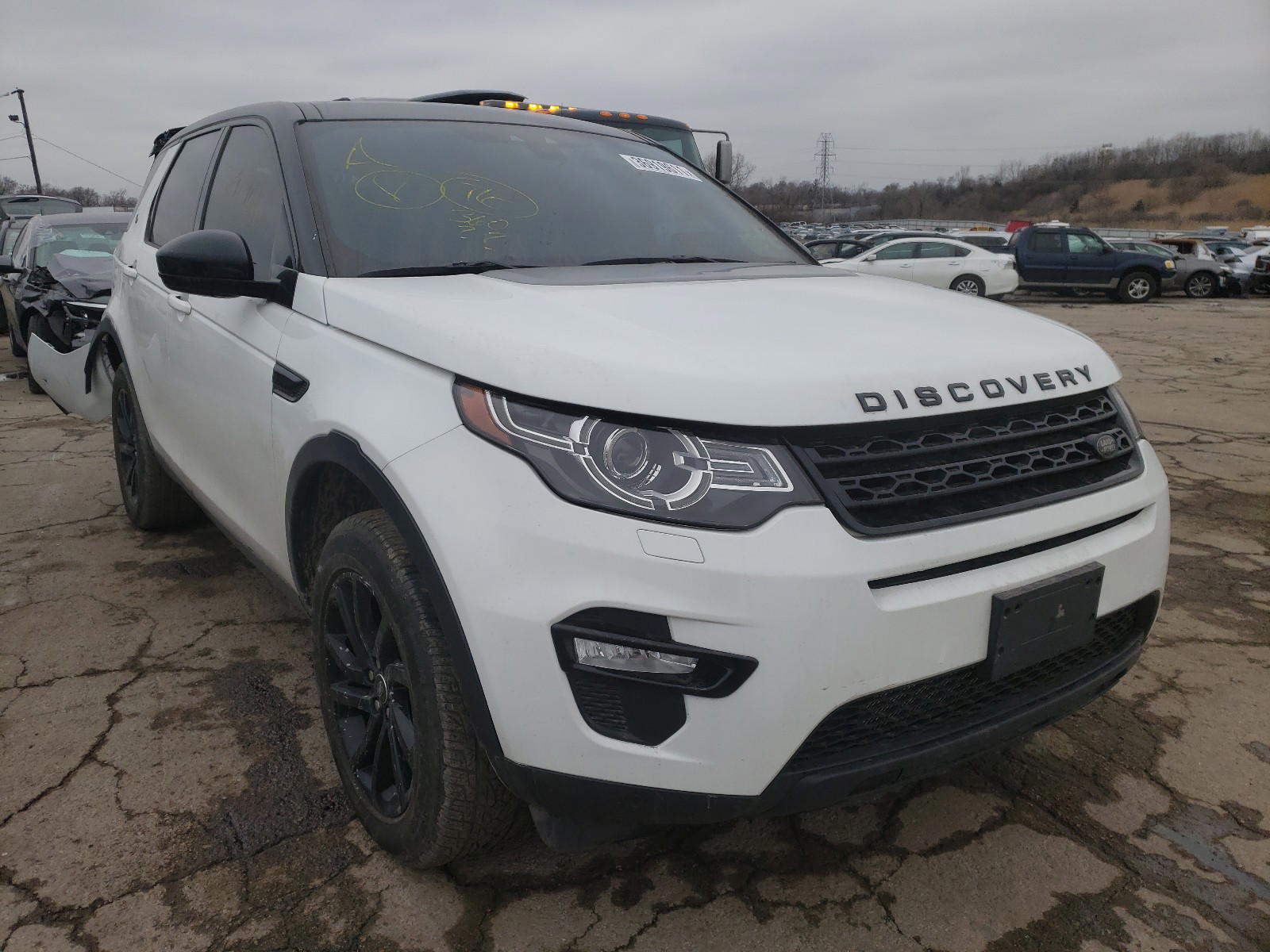 ROVER DISCOVERY 2016 with VIN SALCR2BG9GH625333 - Photo from auction