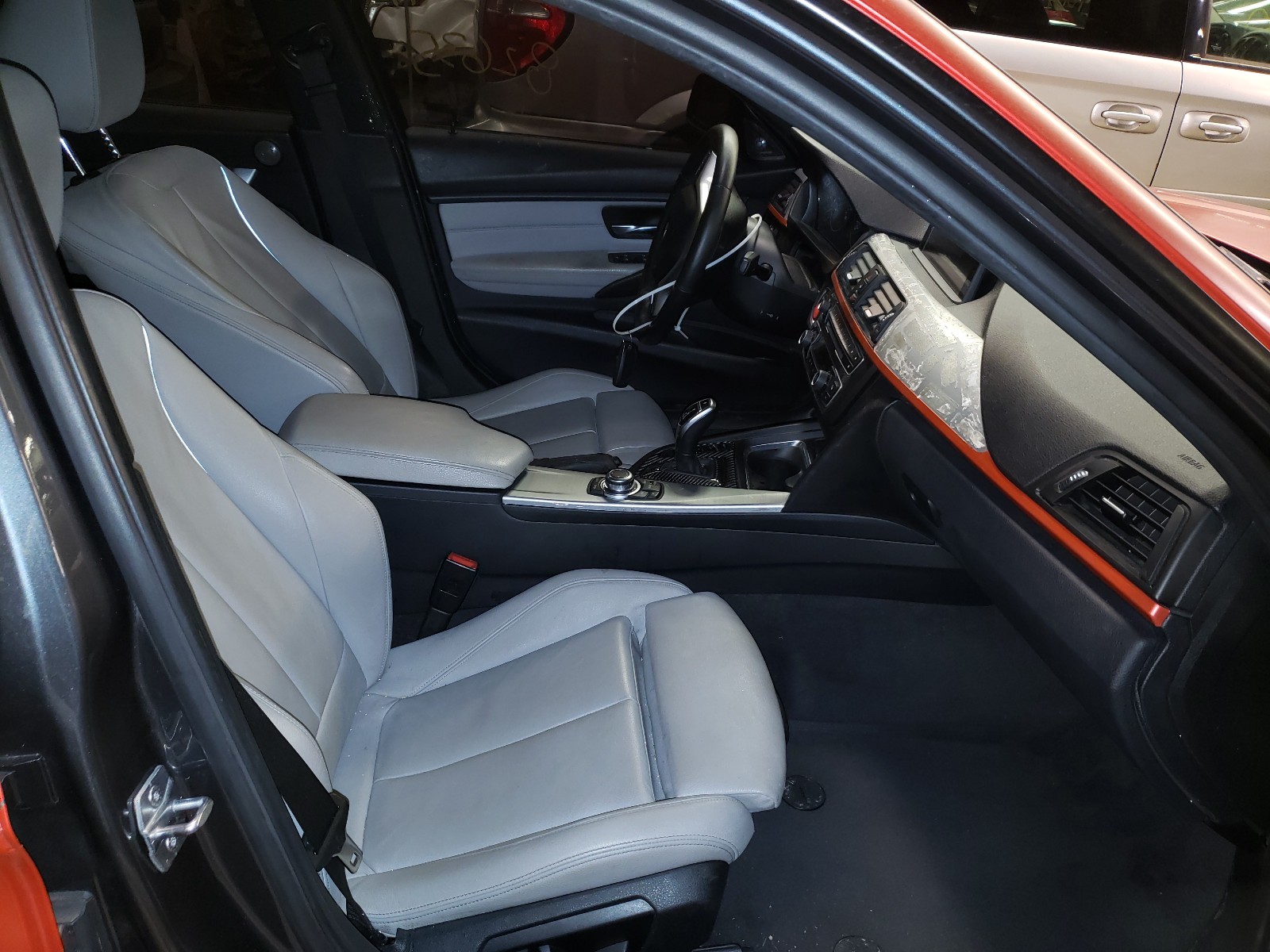 Photo 5 from auction – 2013 BMW 335 XI with VIN WBA3B9G58DNP39393