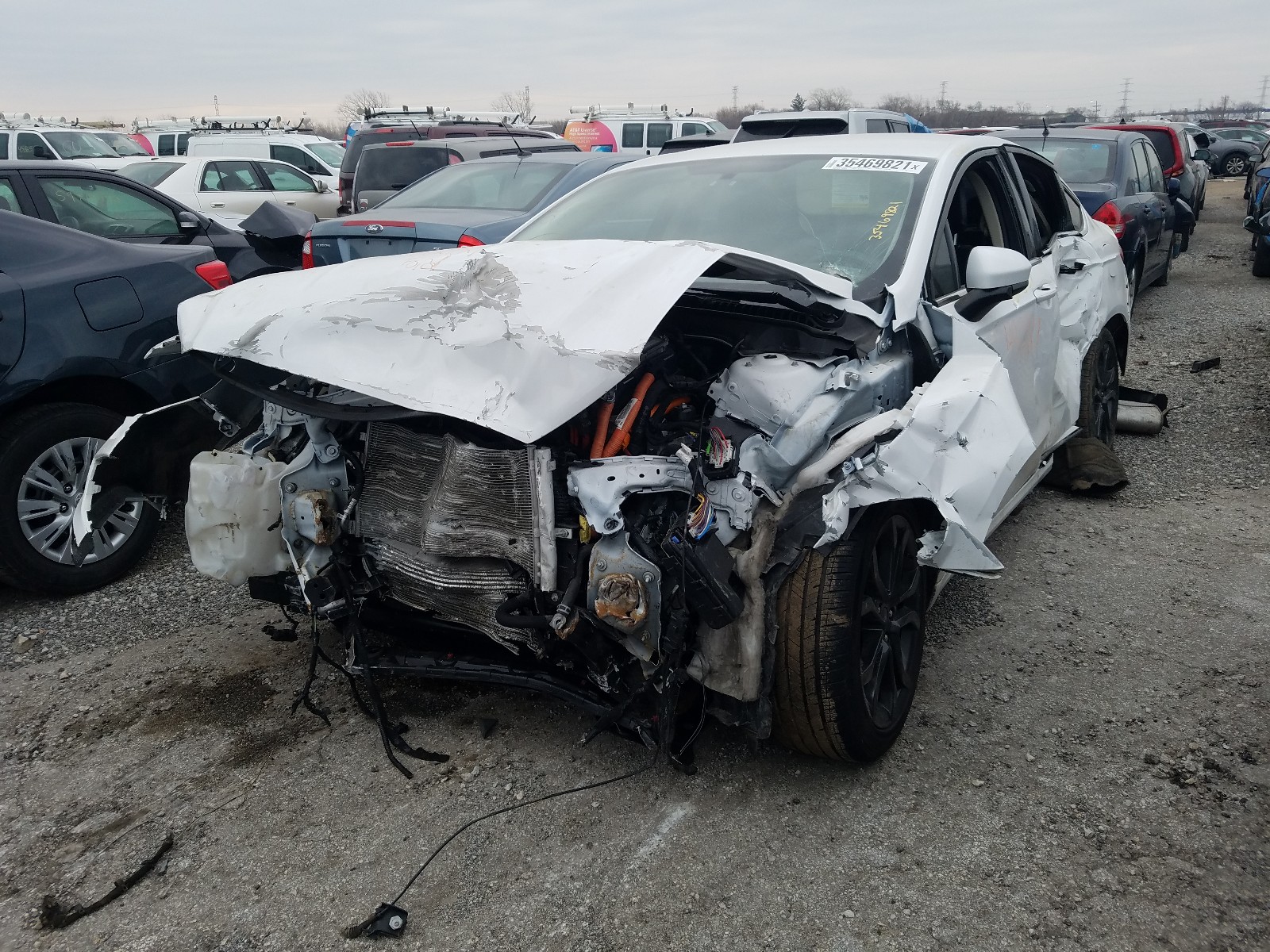 Photo 2 from auction – 2018 FORD FUSION SE with VIN 3FA6P0LU0JR117072