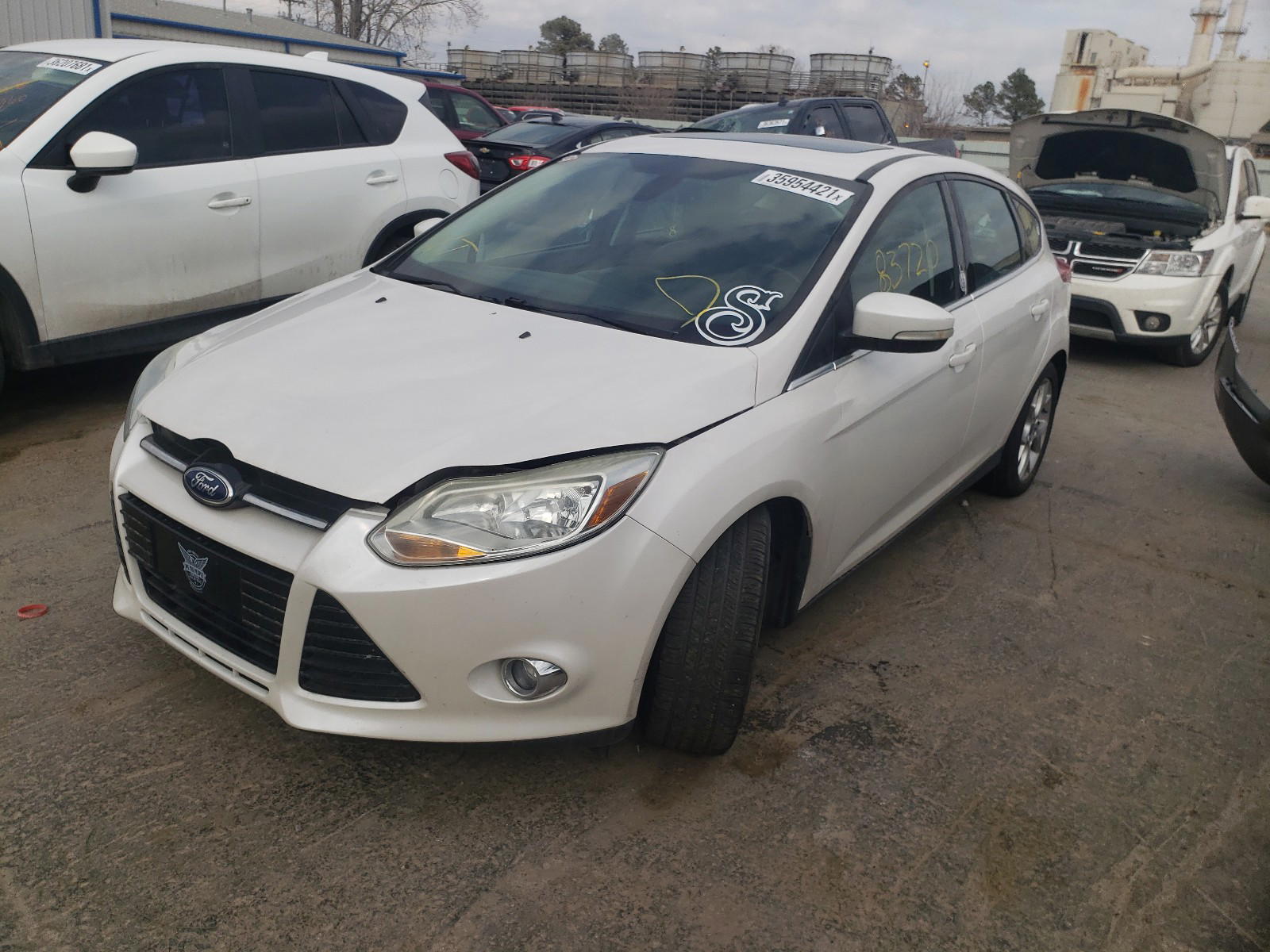 Photo 2 from auction – 2012 FORD FOCUS SEL with VIN 1FAHP3M2XCL476034