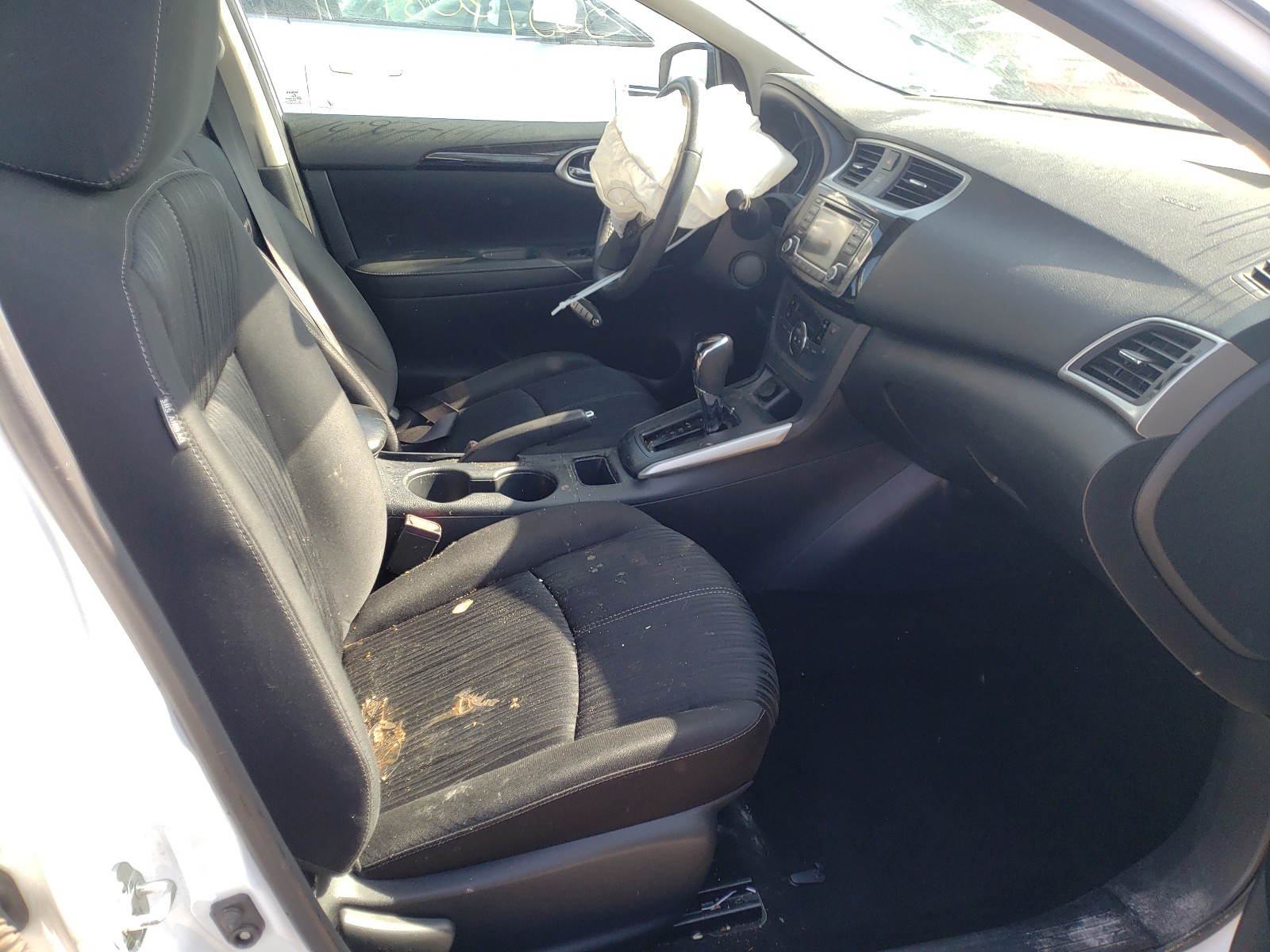 Photo 5 from auction – 2018 NISSAN SENTRA S with VIN 3N1AB7AP7JY244239