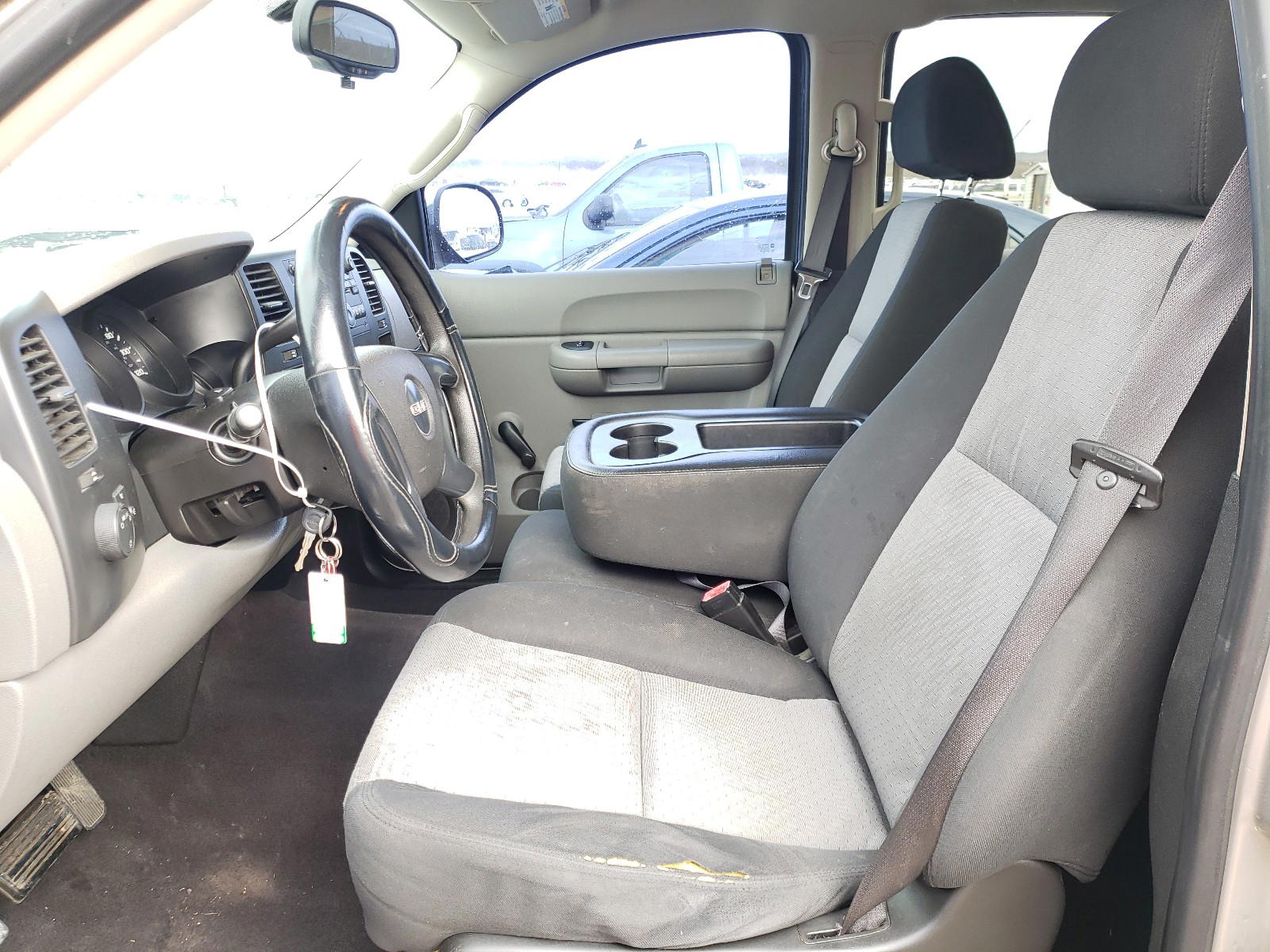 Photo 5 from auction – 2007 GMC NEW SIERRA with VIN 2GTEC13C171530808