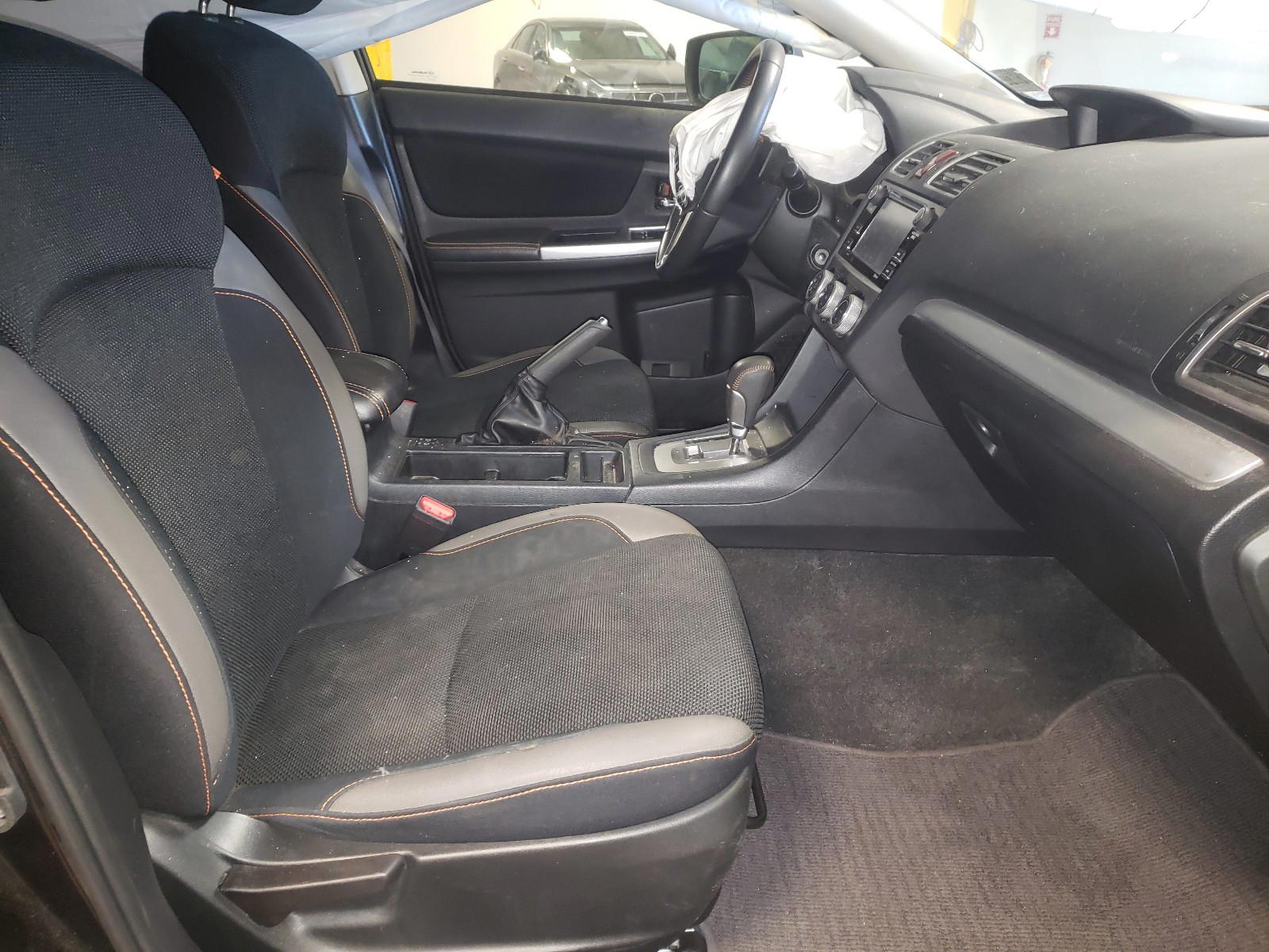 Photo 5 from auction – 2016 SUBARU CROSSTREK with VIN JF2GPABC7G8325622
