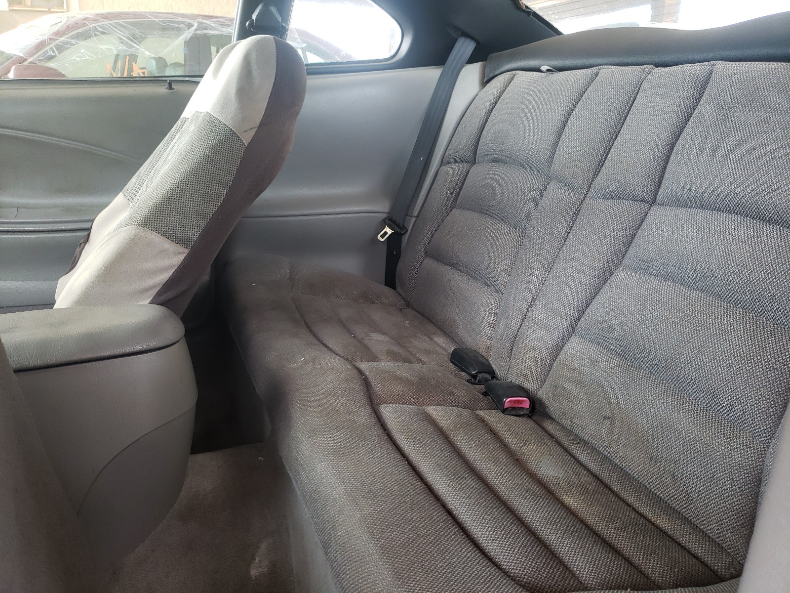 Photo 6 from auction – 1998 FORD MUSTANG with VIN 1FAFP4046WF189054