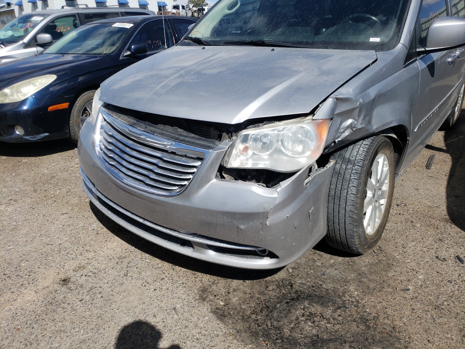 Photo 9 from auction – 2014 CHRYSLER TOWN & COU with VIN 2C4RC1BG7ER221347