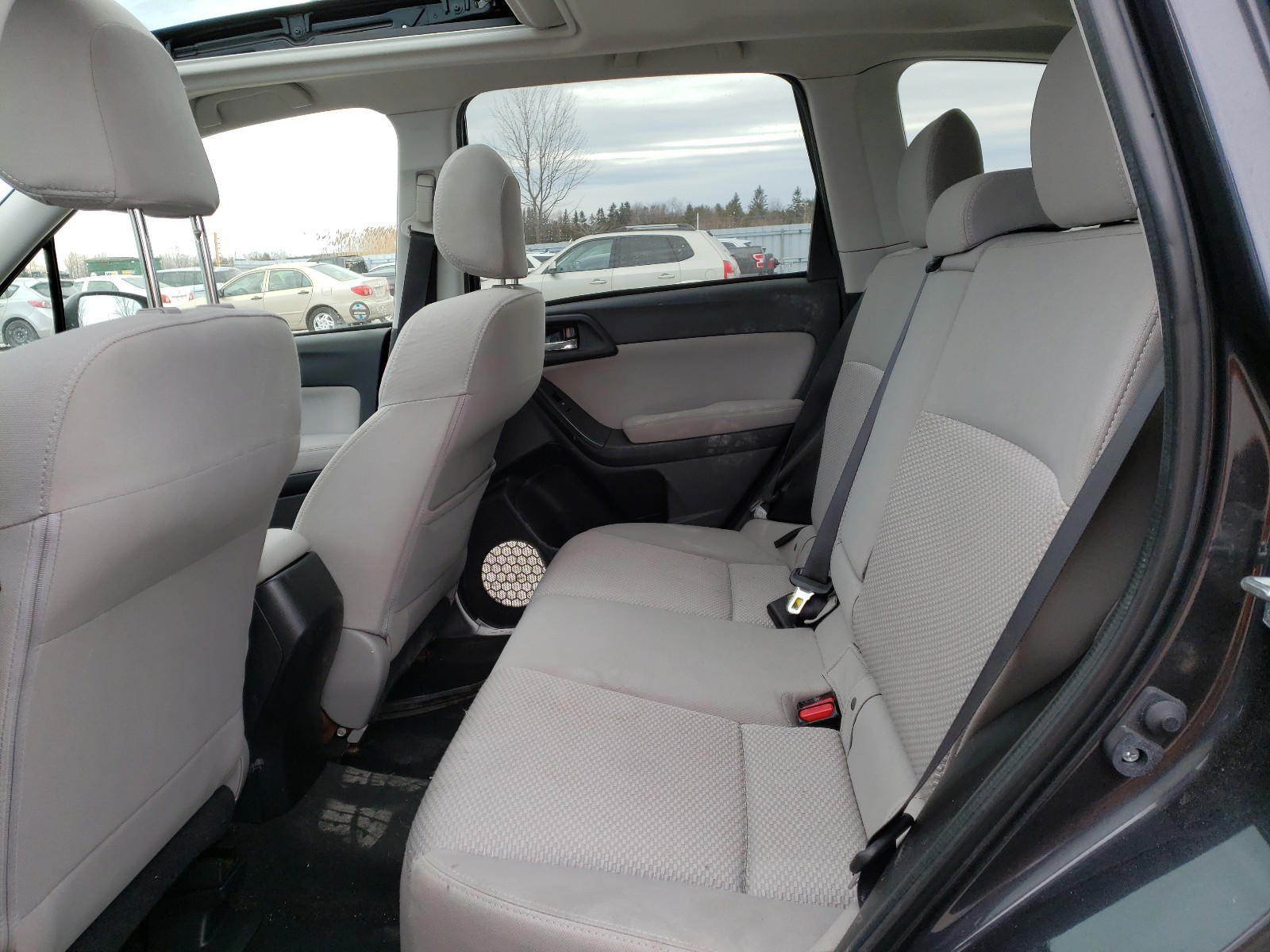 Photo 6 from auction – 2015 SUBARU FORESTER 2 with VIN JF2SJCNC7FH423499