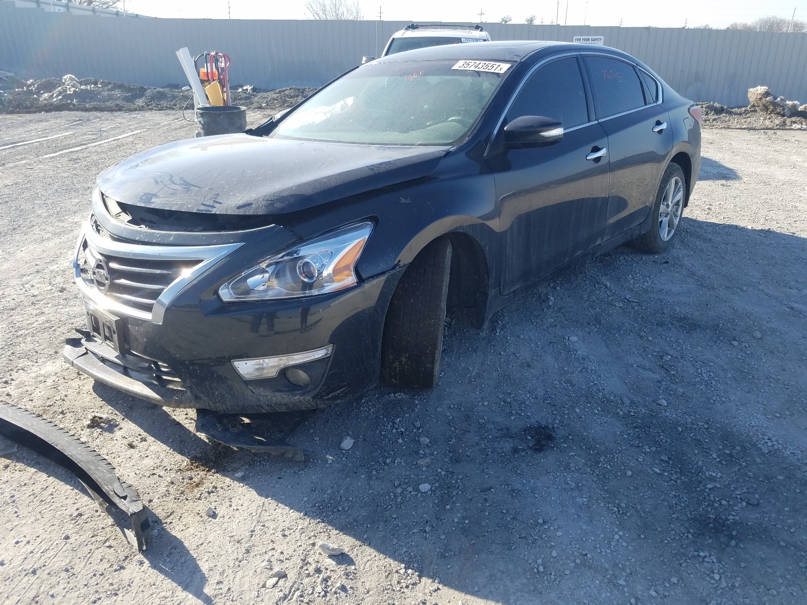 Photo 2 from auction – 2015 NISSAN ALTIMA 2.5 with VIN 1N4AL3AP3FN314767