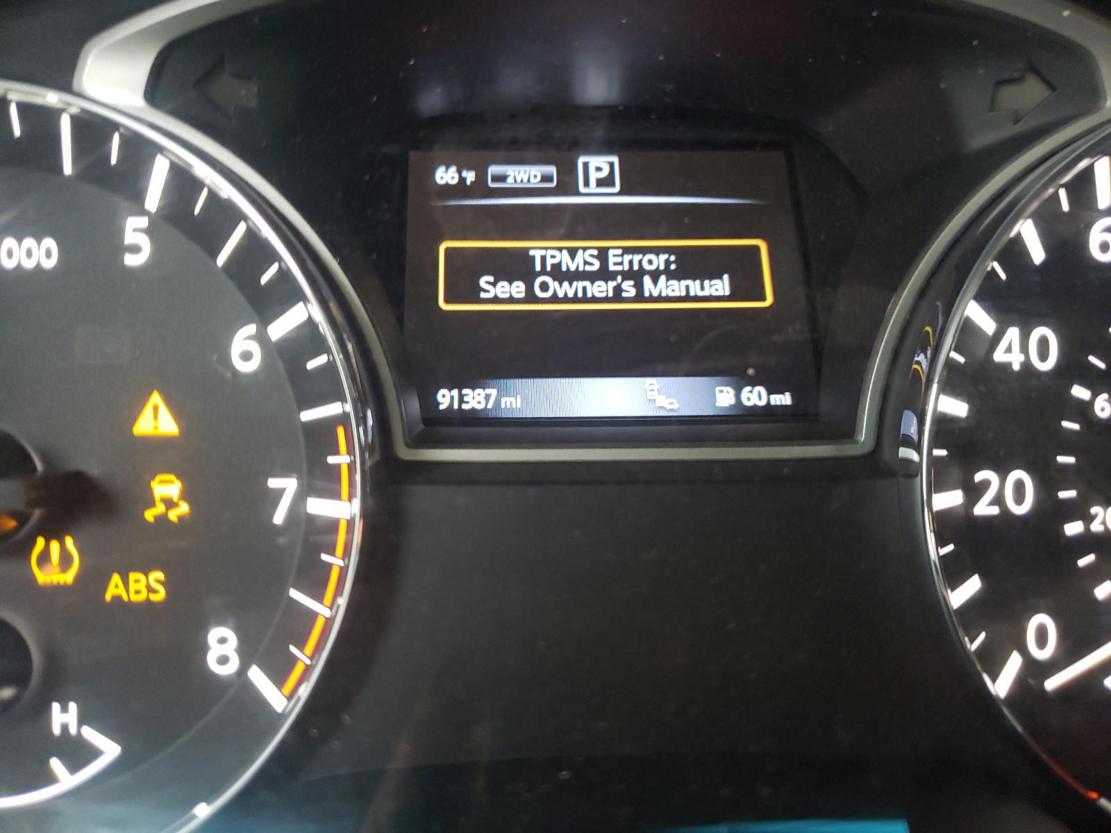 Photo 8 from auction – 2016 NISSAN PATHFINDER with VIN 5N1AR2MM2GC626401