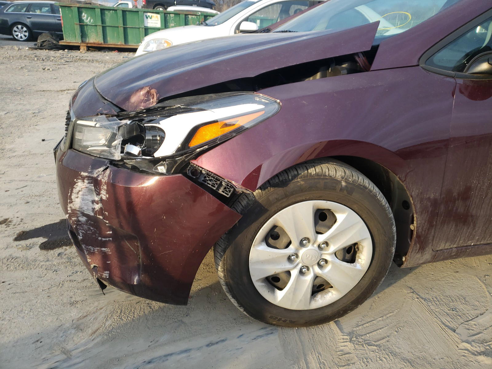 Photo 9 from auction – 2017 KIA FORTE LX with VIN 3KPFK4A78HE012942