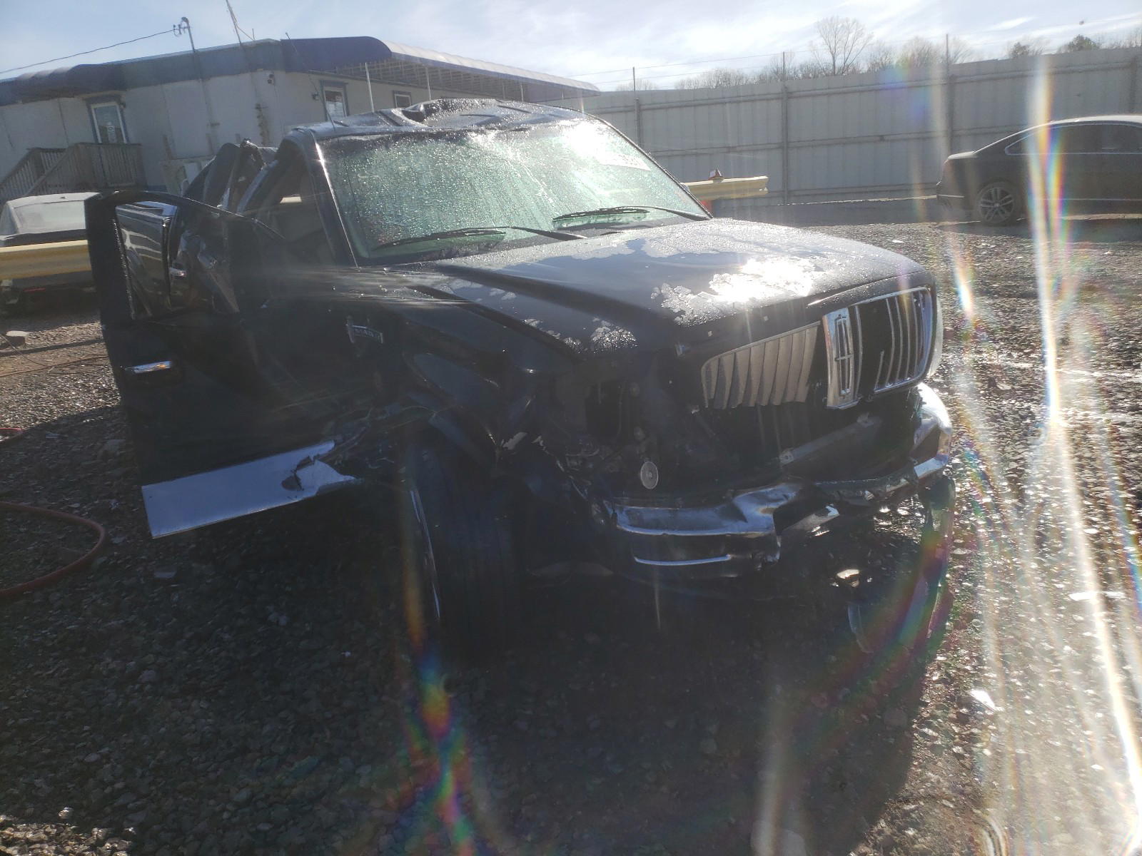 LINCOLN MARK LT 2006 with VIN 5LTPW16536FJ06385 - Photo from auction