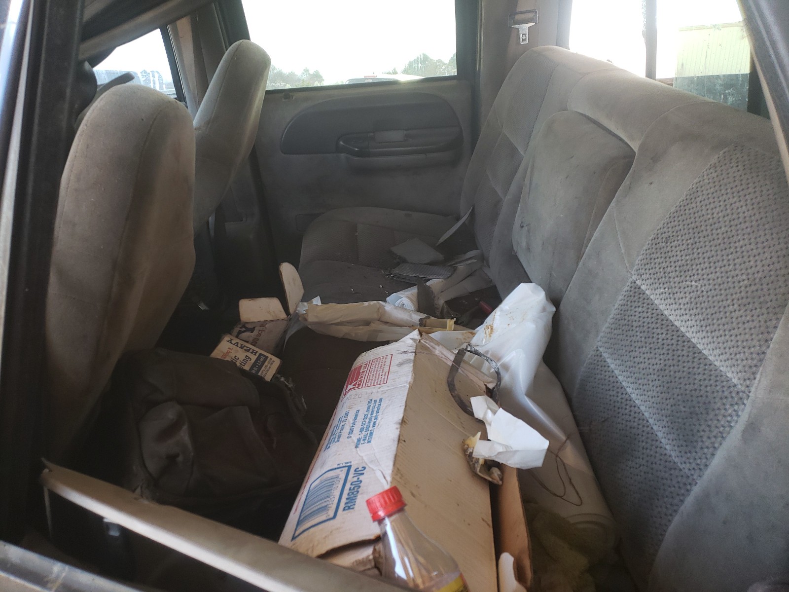 Photo 6 from auction – 2001 FORD F350 SRW S with VIN 1FTSW30F71EC06787