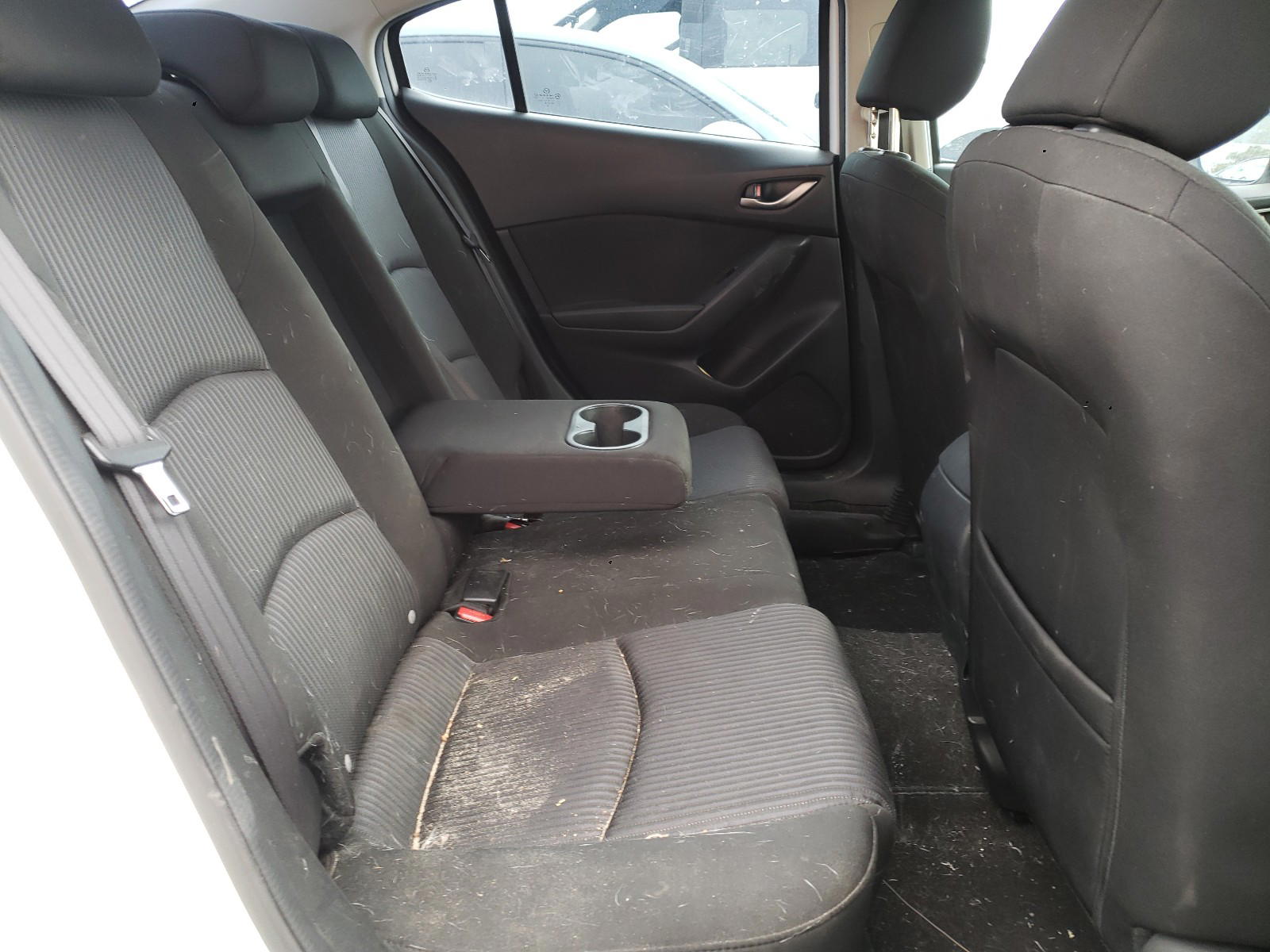 Photo 6 from auction – 2015 MAZDA 3 TOURING with VIN JM1BM1V76F1259152